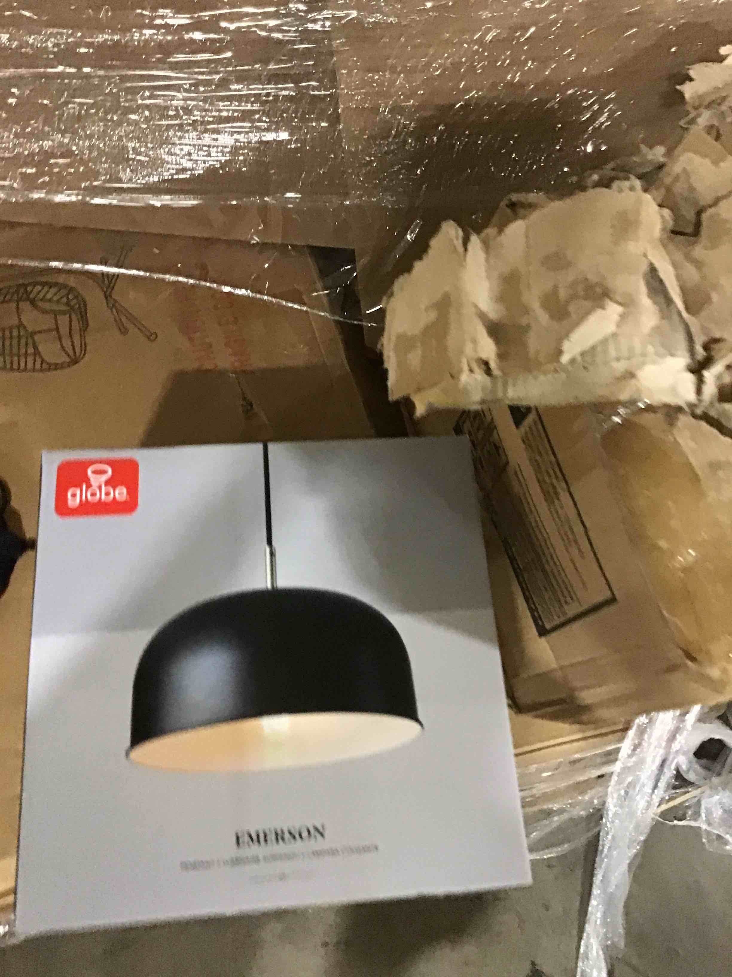 https://s3.amazonaws.com/lotting-images-prod/bidfta/RED4729677_1687444344881.jpeg