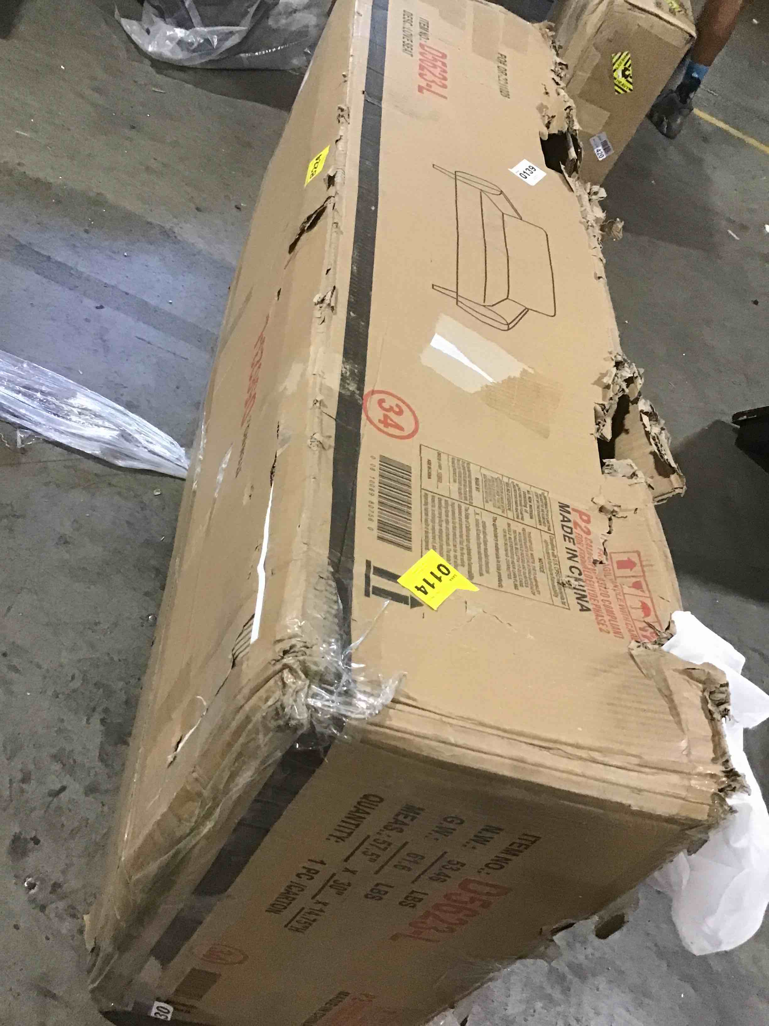 https://s3.amazonaws.com/lotting-images-prod/bidfta/RED4731438_1685639614615.jpeg