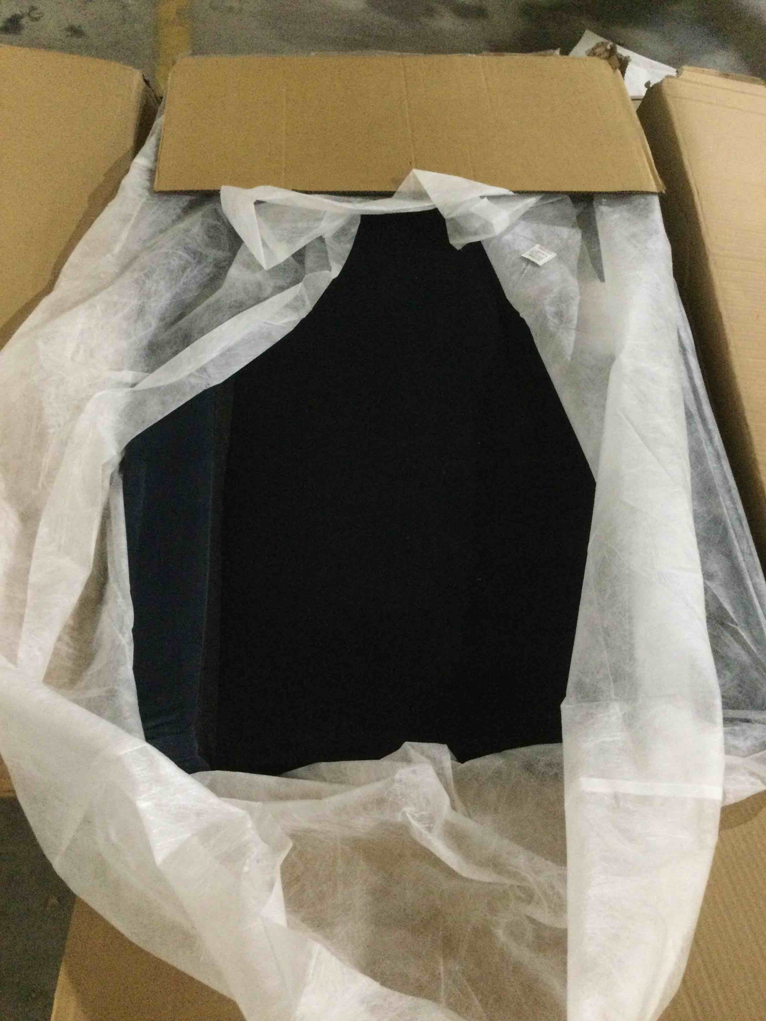 https://s3.amazonaws.com/lotting-images-prod/bidfta/RED4732078_1684345832939.jpeg