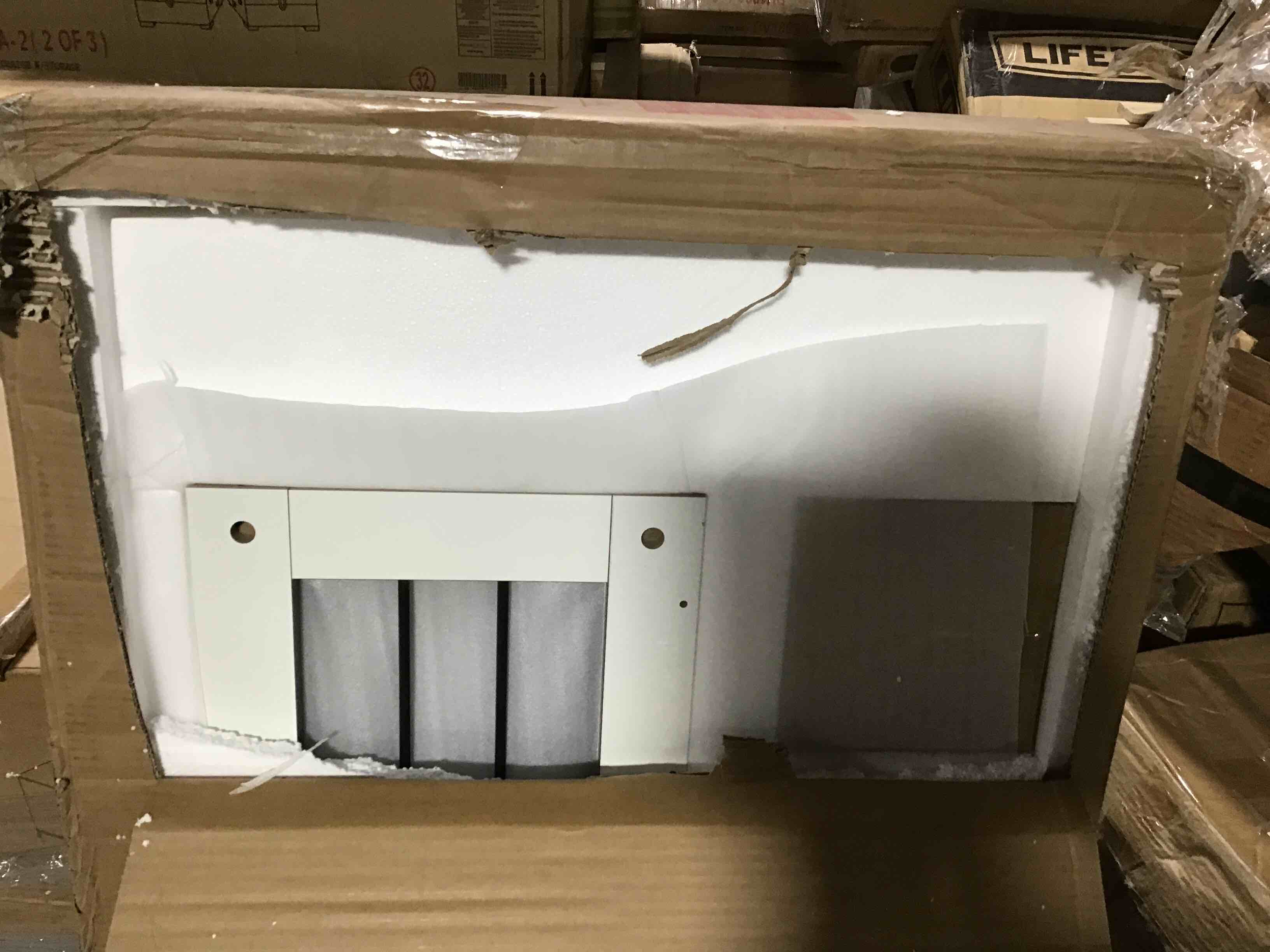 https://s3.amazonaws.com/lotting-images-prod/bidfta/RED4732390_1685736132155.jpeg
