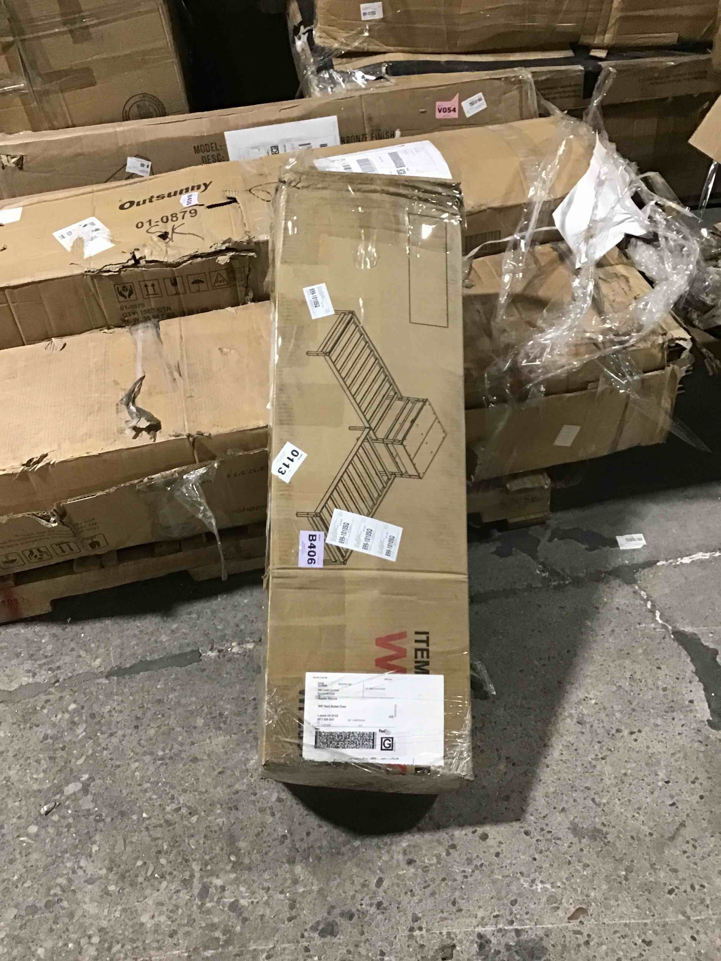 https://s3.amazonaws.com/lotting-images-prod/bidfta/RED4732803_1687187659338.jpeg