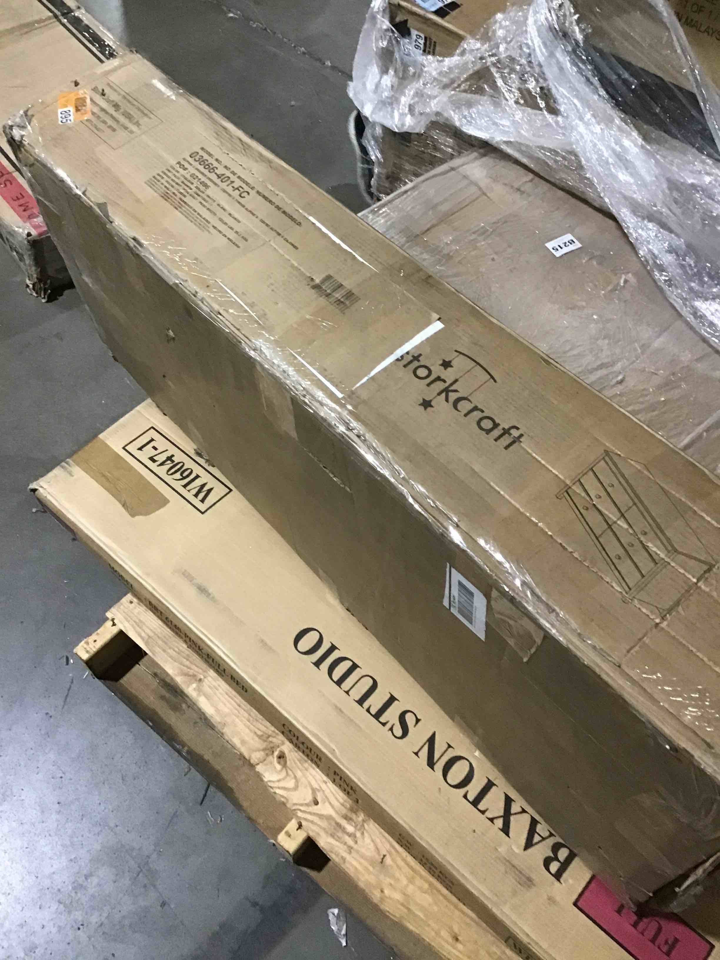 https://s3.amazonaws.com/lotting-images-prod/bidfta/RED4733005_1684347783996.jpeg