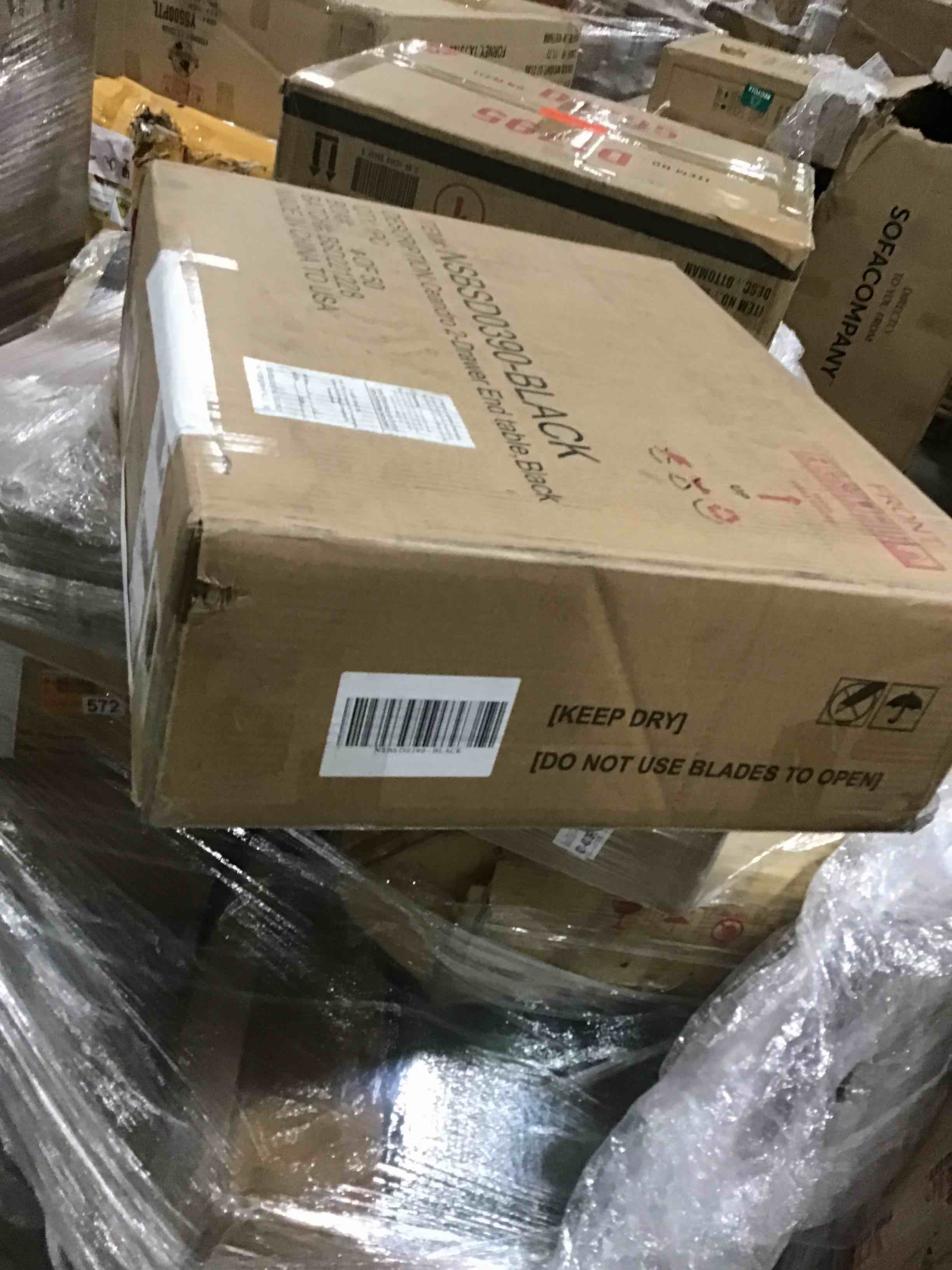 https://s3.amazonaws.com/lotting-images-prod/bidfta/RED4733591_1685461159709.jpeg