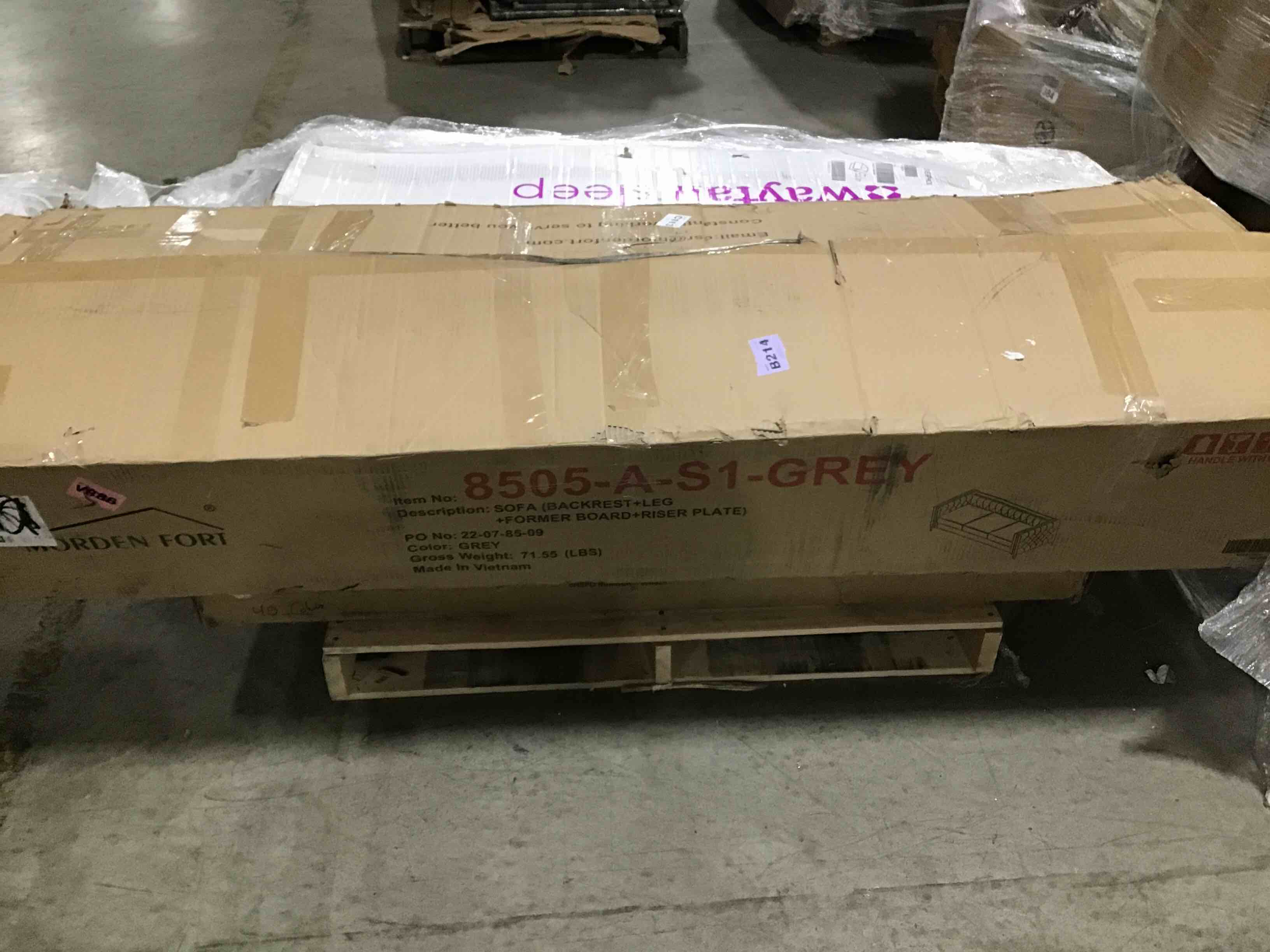 https://s3.amazonaws.com/lotting-images-prod/bidfta/RED4735379_1685459870163.jpeg