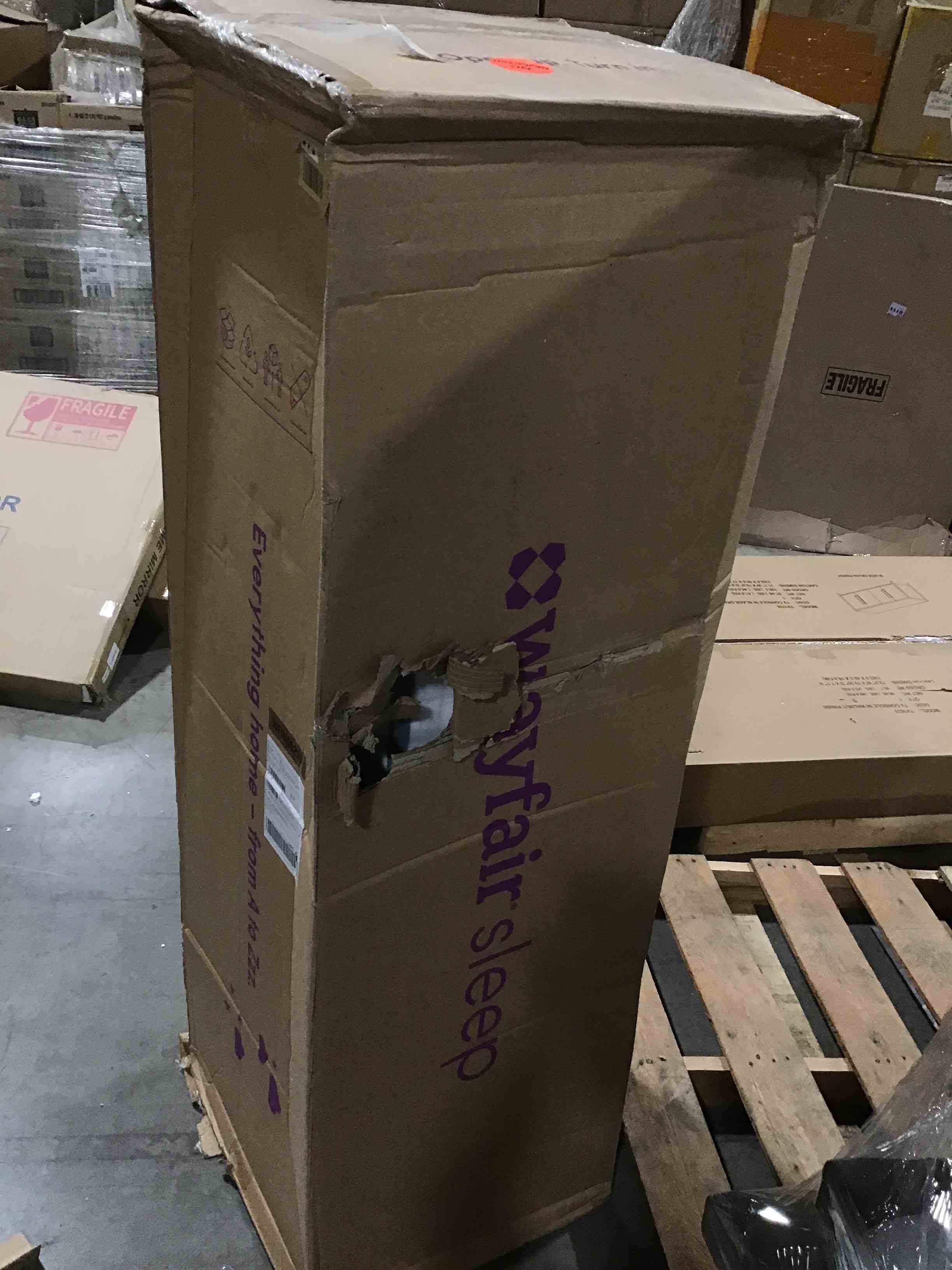 https://s3.amazonaws.com/lotting-images-prod/bidfta/RED4735594_1685710144553.jpeg