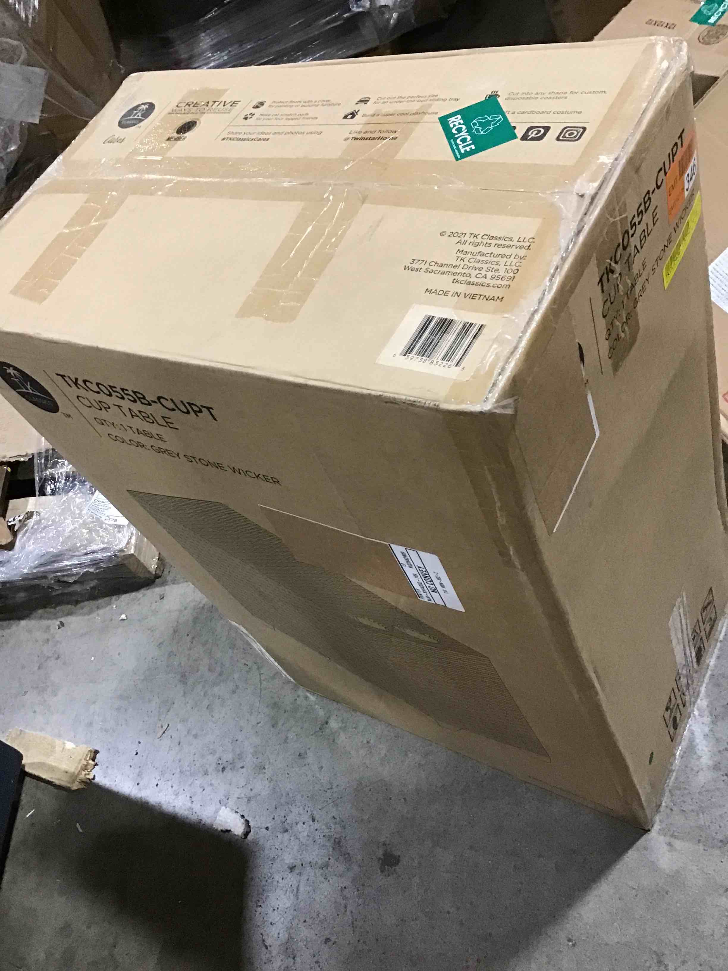 https://s3.amazonaws.com/lotting-images-prod/bidfta/RED4735686_1685969058640.jpeg