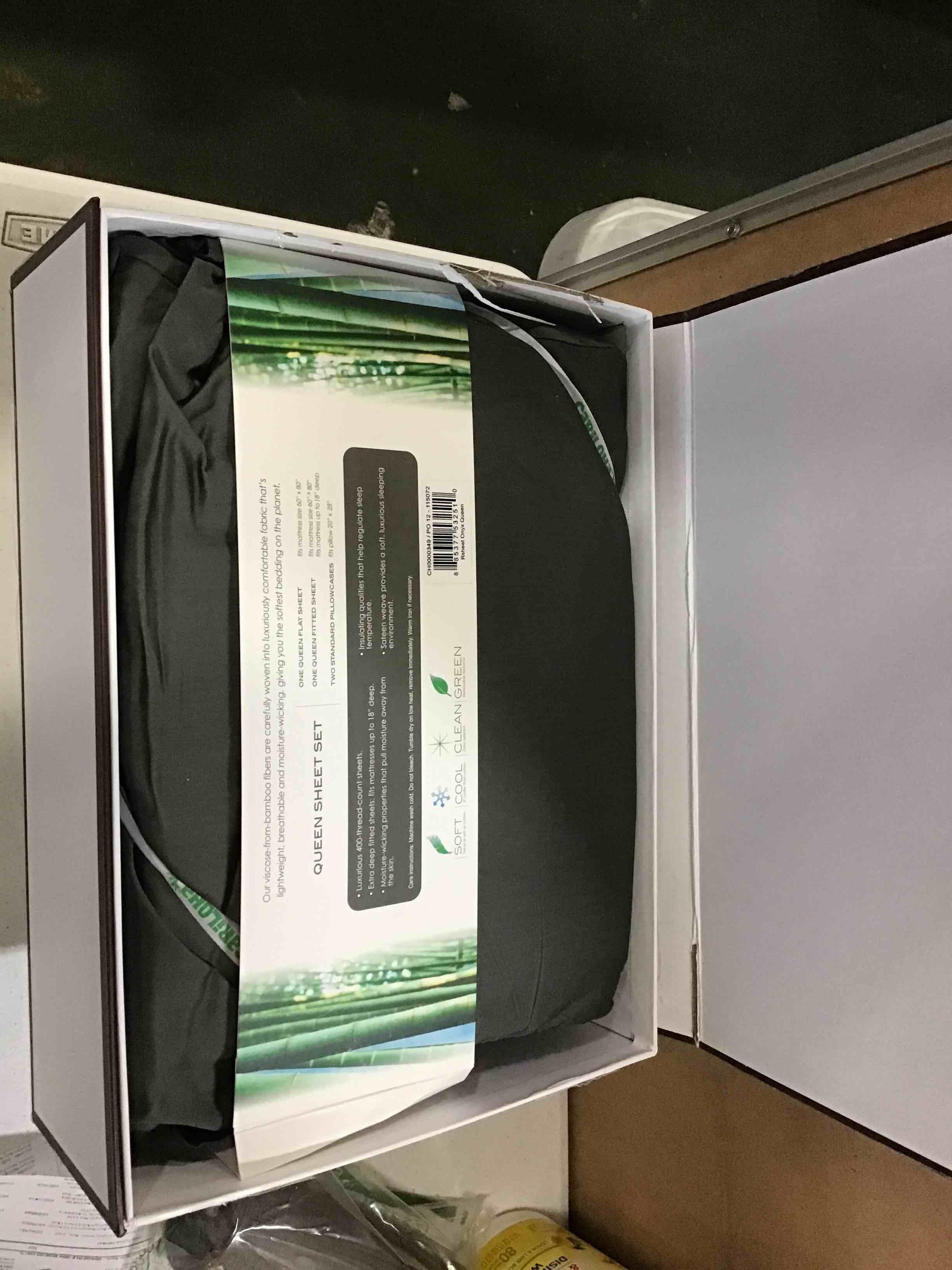https://s3.amazonaws.com/lotting-images-prod/bidfta/RED4736633_1688993571396.jpeg