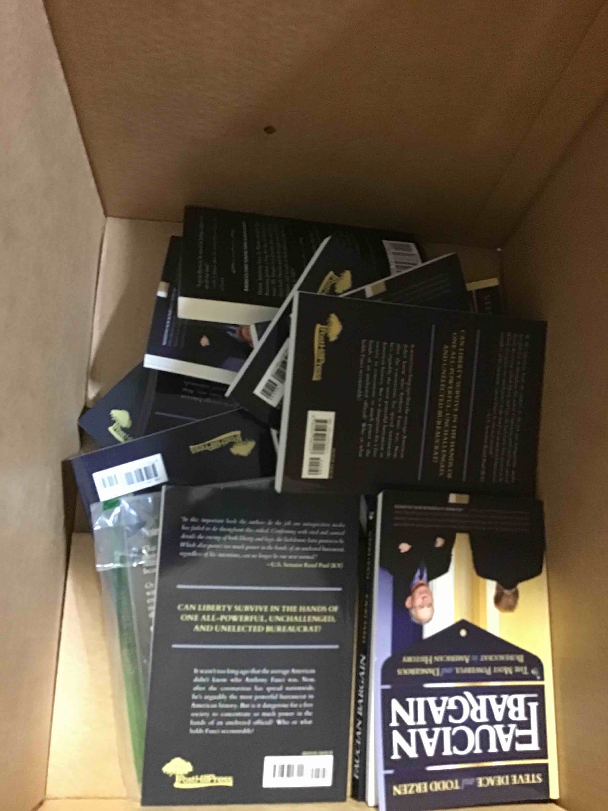 https://s3.amazonaws.com/lotting-images-prod/bidfta/RED4737228_1689179248905.jpeg