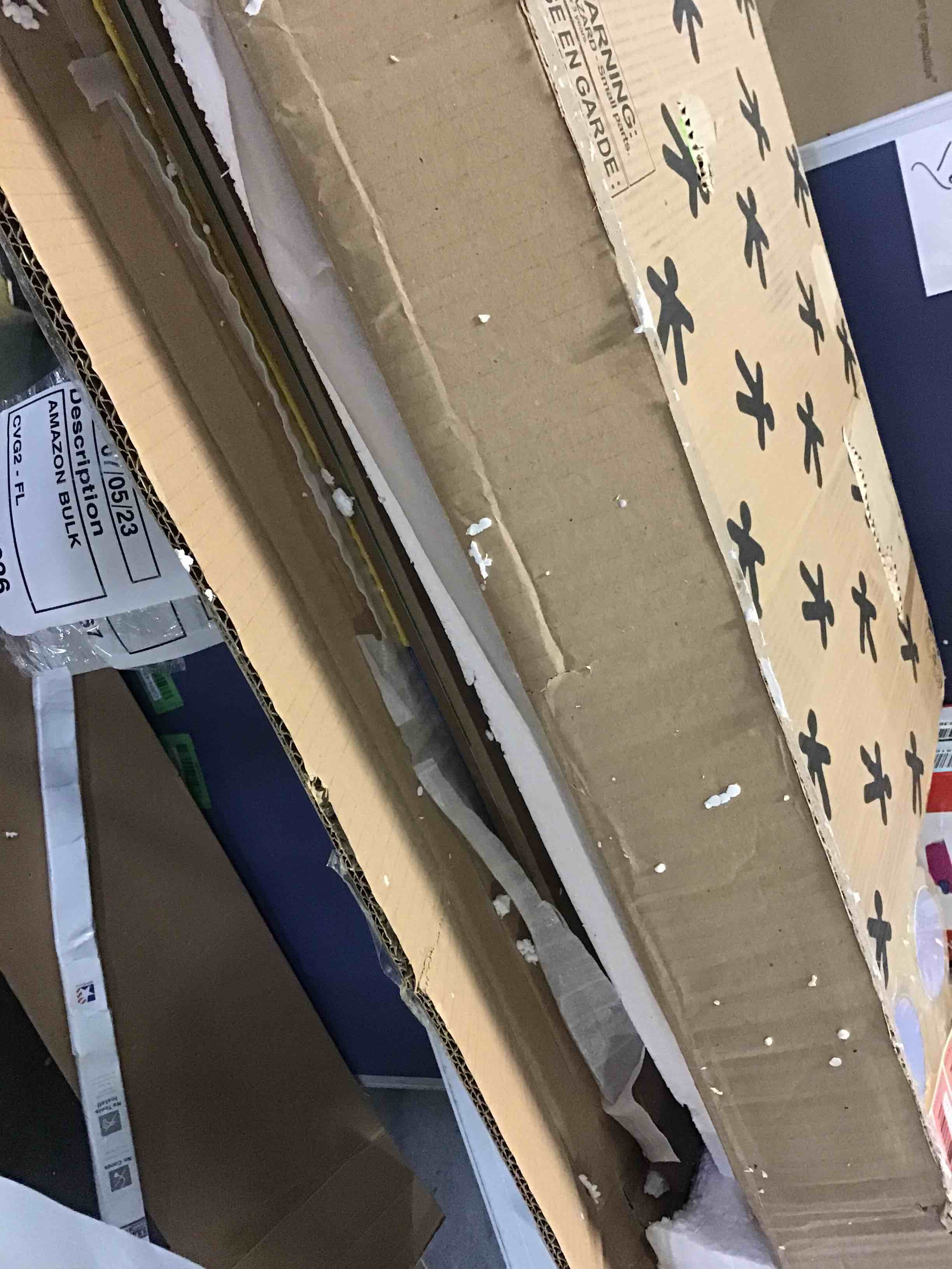 https://s3.amazonaws.com/lotting-images-prod/bidfta/RED4737958_1689086187545.jpeg