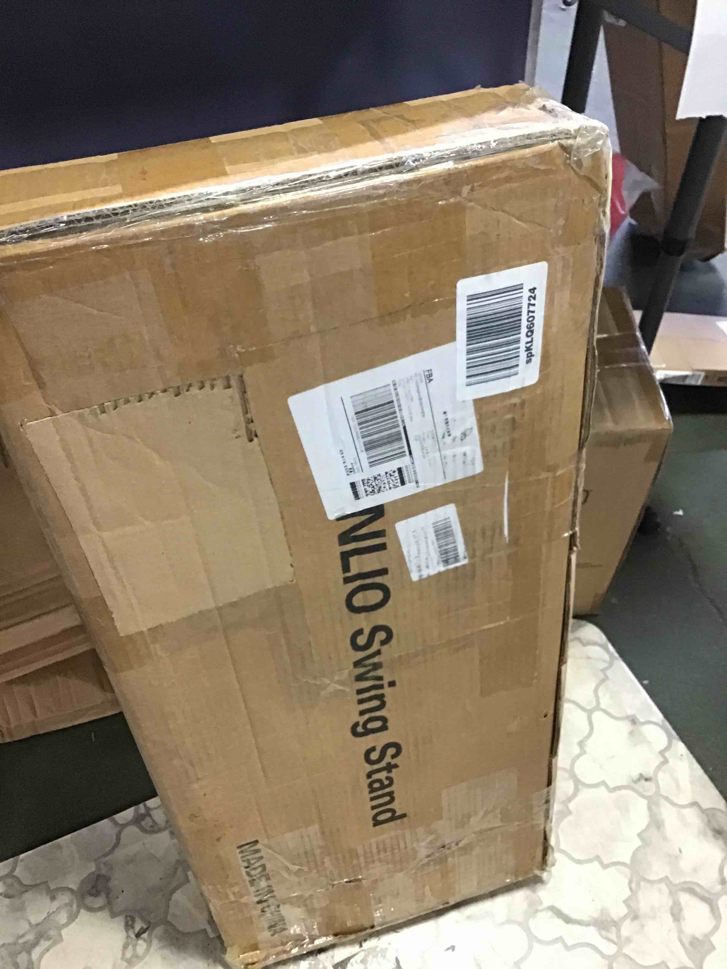 https://s3.amazonaws.com/lotting-images-prod/bidfta/RED4738313_1689187472902.jpeg