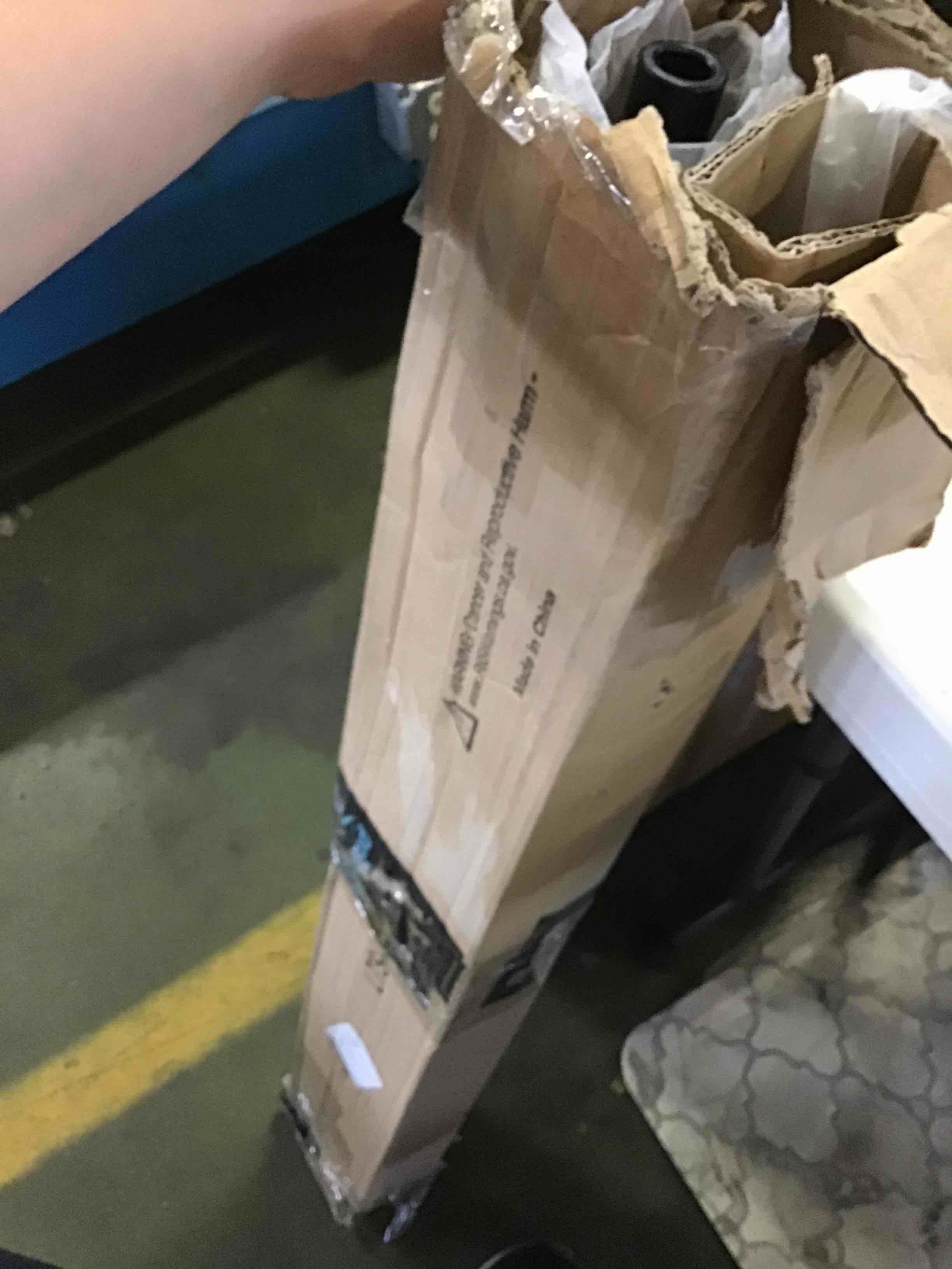 https://s3.amazonaws.com/lotting-images-prod/bidfta/RED4738593_1689339801439.jpeg