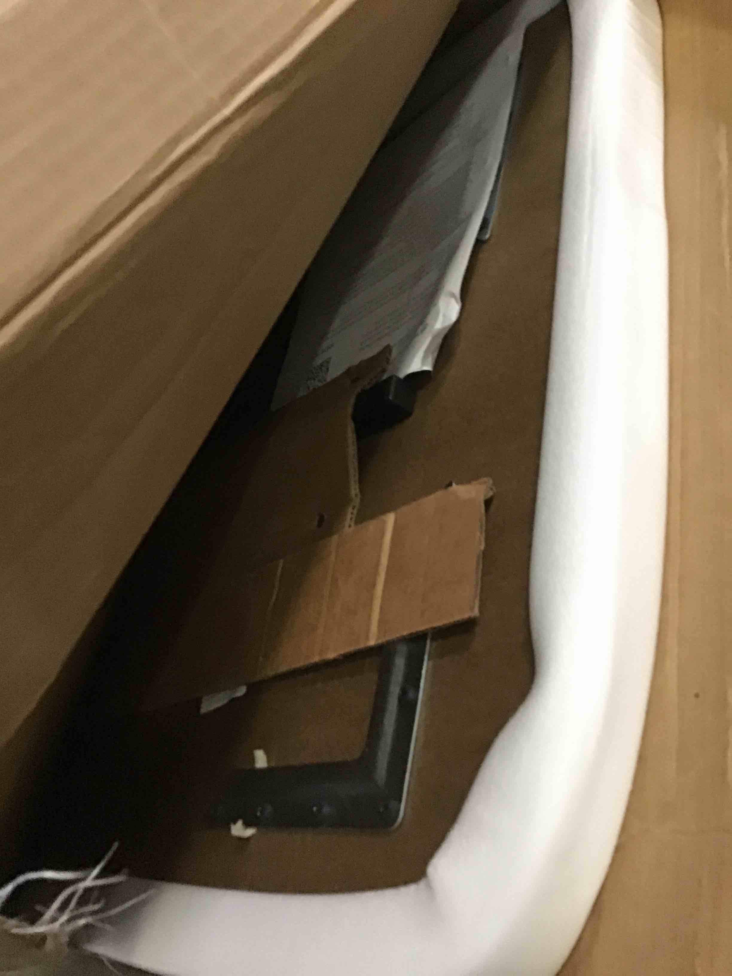 https://s3.amazonaws.com/lotting-images-prod/bidfta/RED4738594_1689339958503.jpeg
