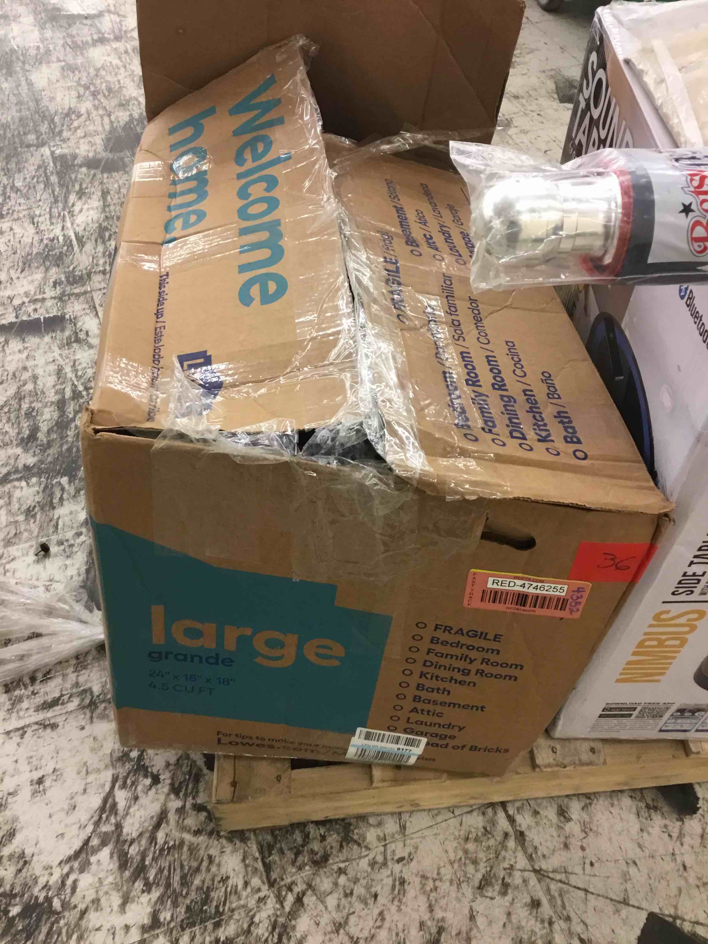 https://s3.amazonaws.com/lotting-images-prod/bidfta/RED4746255_1699295447637.jpeg