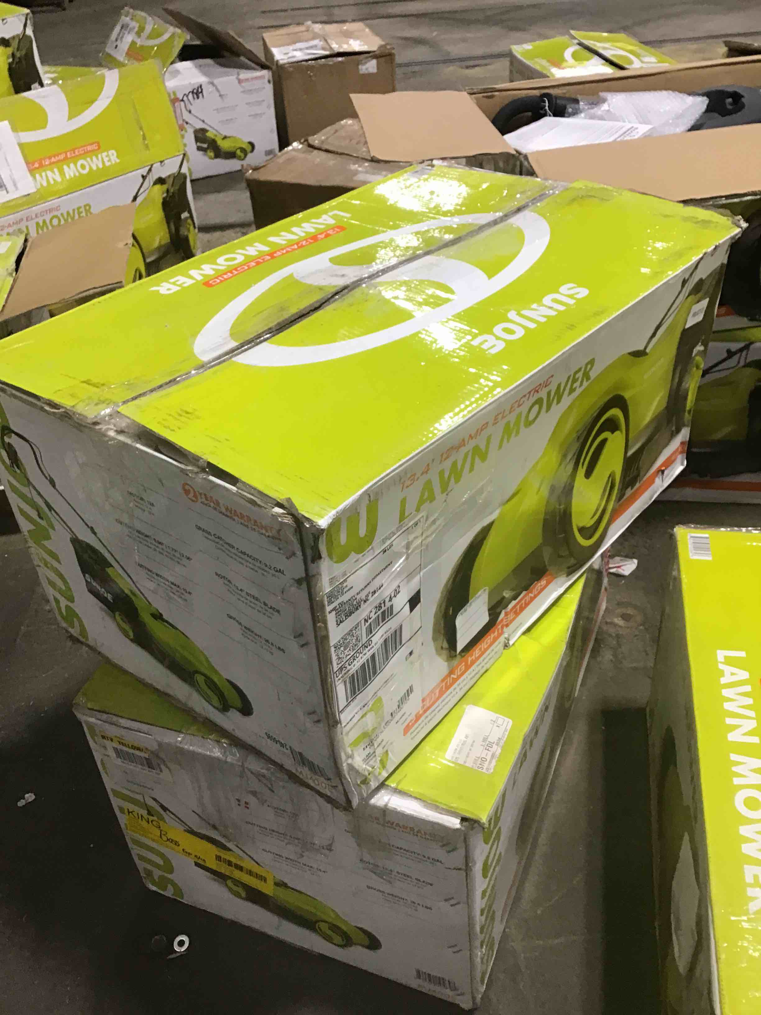 https://s3.amazonaws.com/lotting-images-prod/bidfta/RED4763629_1686931282658.jpeg