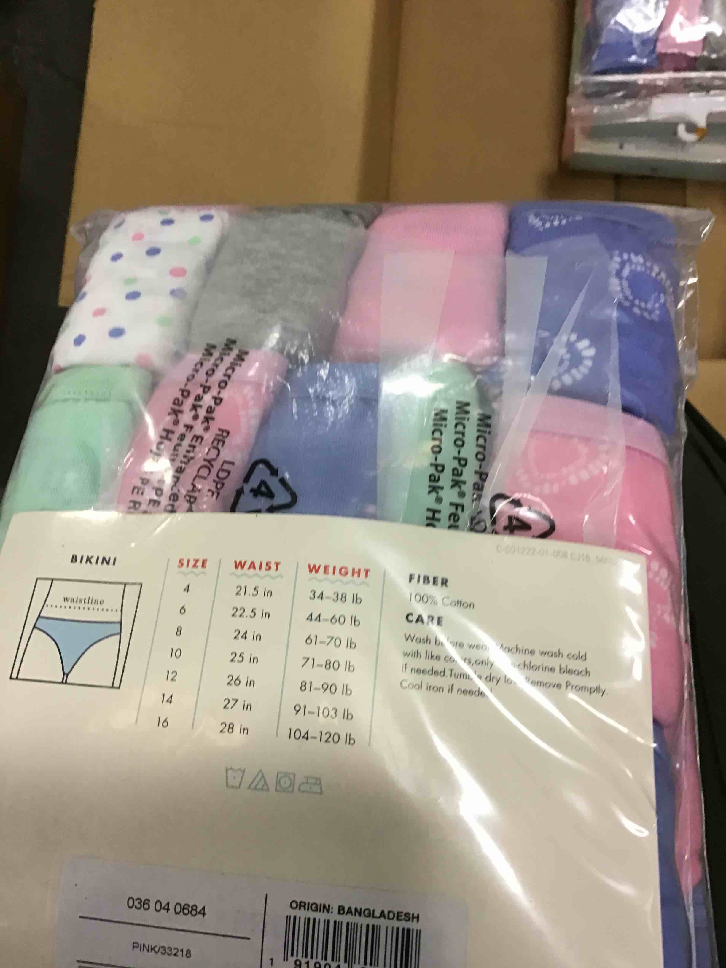 https://s3.amazonaws.com/lotting-images-prod/bidfta/RED4771219_1688073910758.jpeg