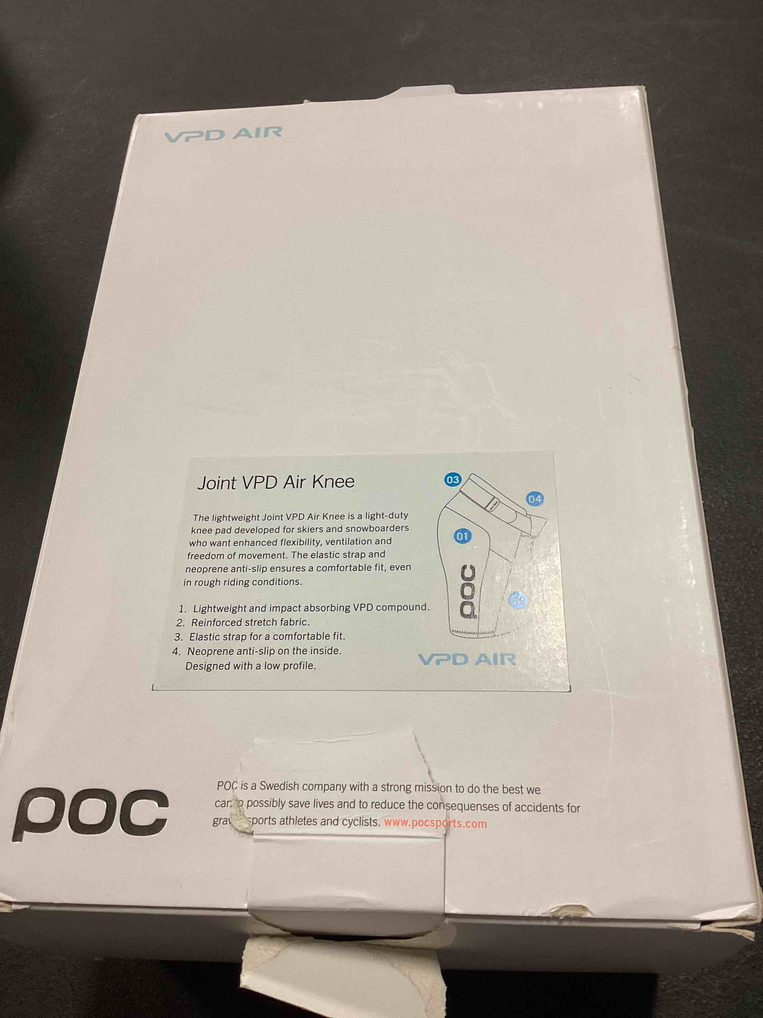 https://s3.amazonaws.com/lotting-images-prod/bidfta/RED4774942_1705949689517.jpeg