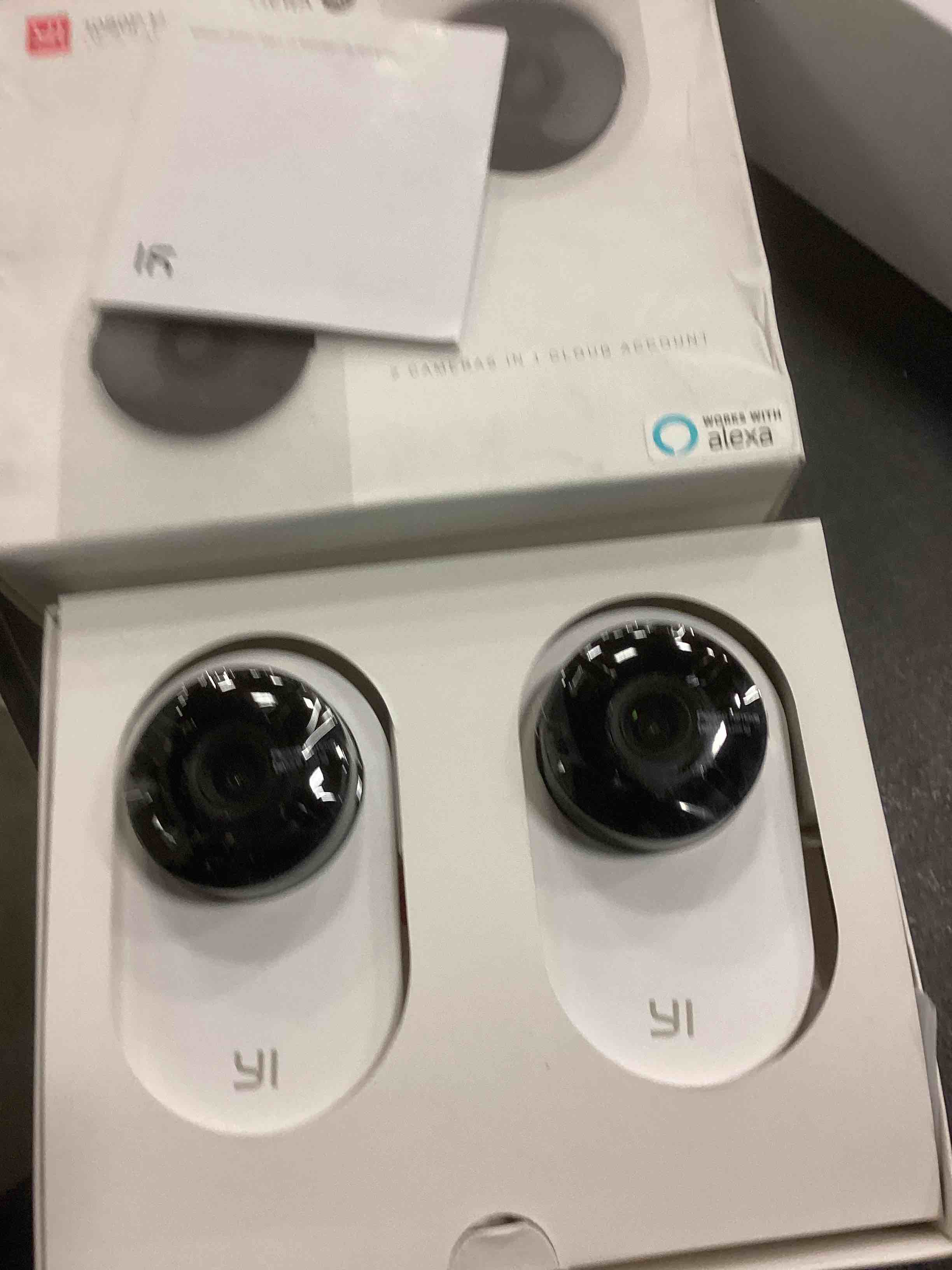 https://s3.amazonaws.com/lotting-images-prod/bidfta/RED4774971_1705955305844.jpeg