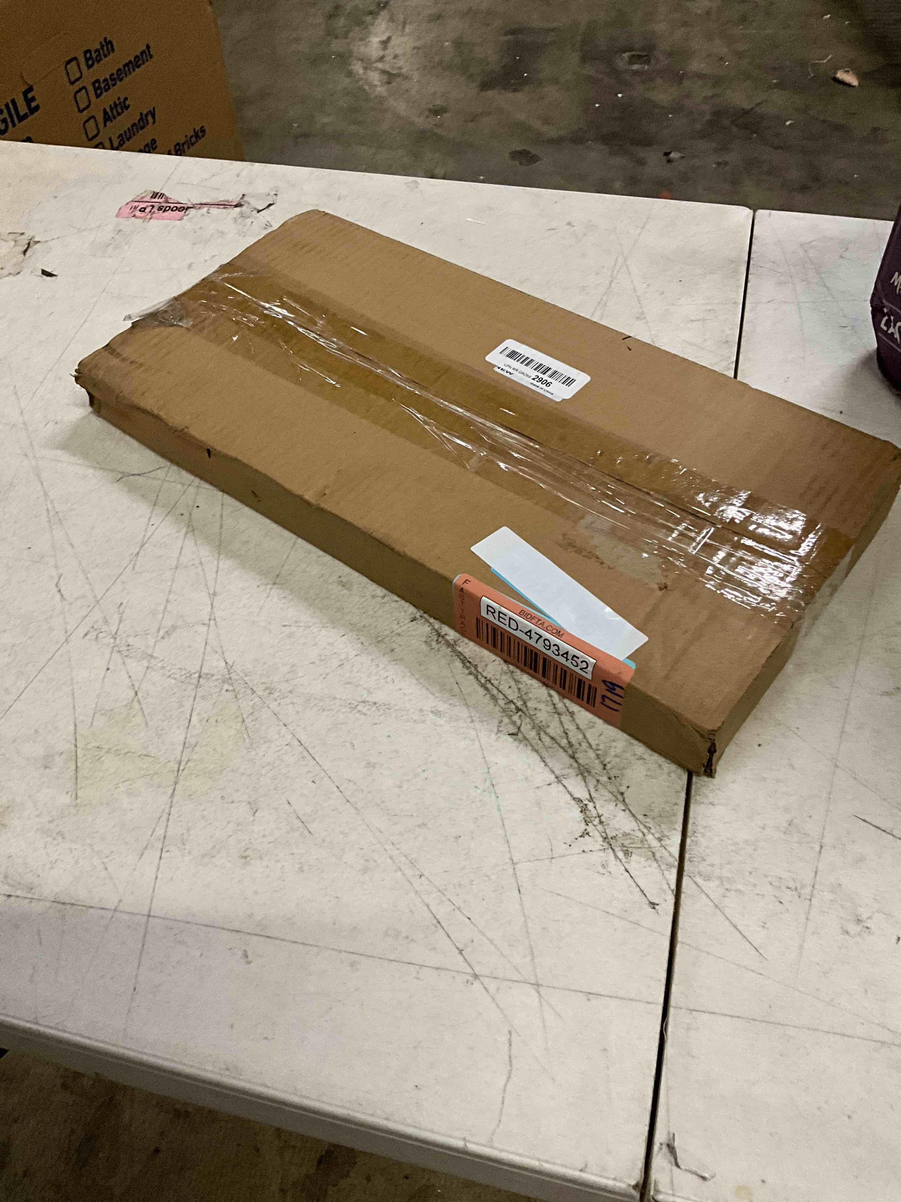 https://s3.amazonaws.com/lotting-images-prod/bidfta/RED4793452_1693403731170.jpeg