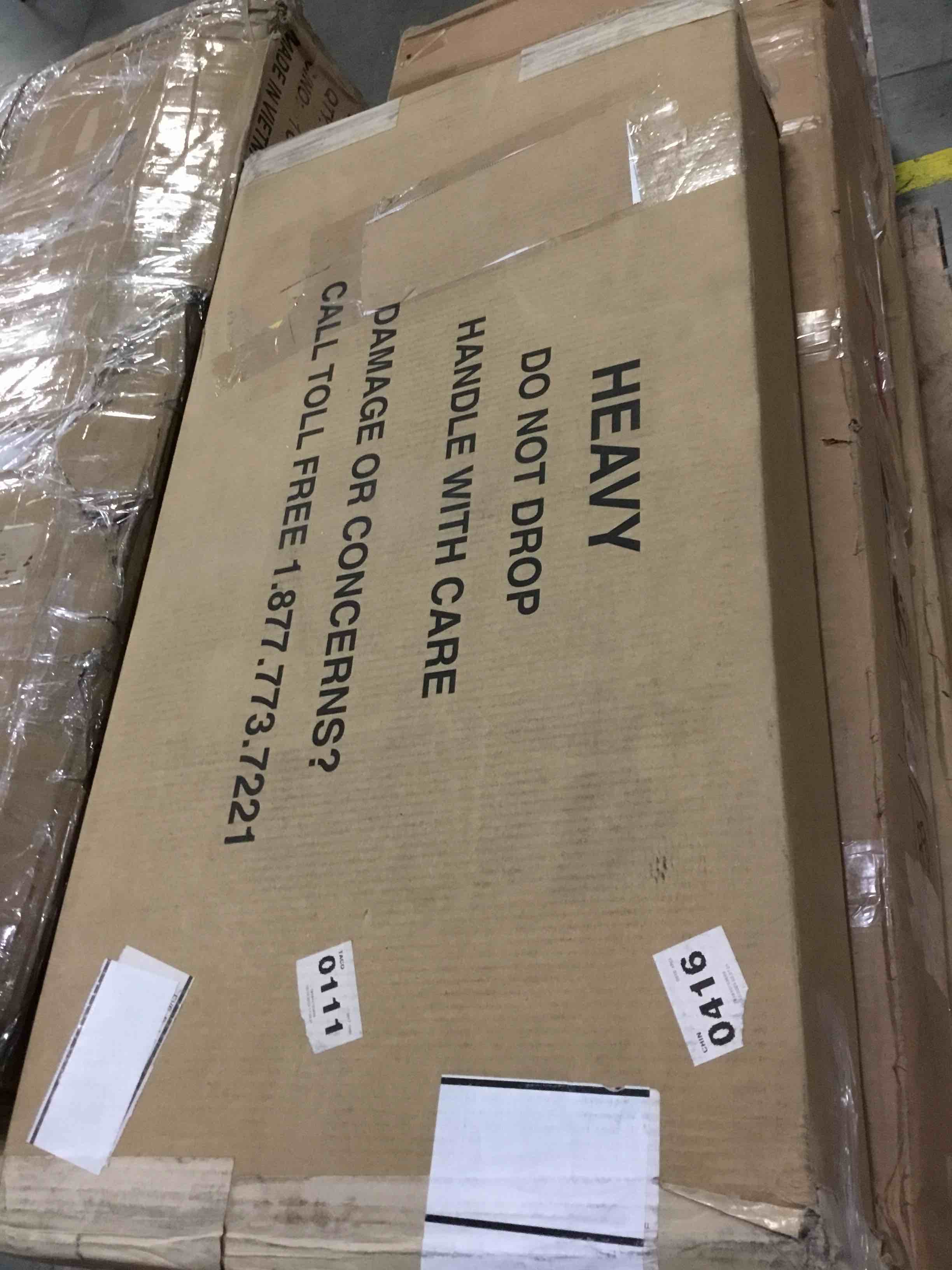 https://s3.amazonaws.com/lotting-images-prod/bidfta/RED4798869_1698064212586.jpeg