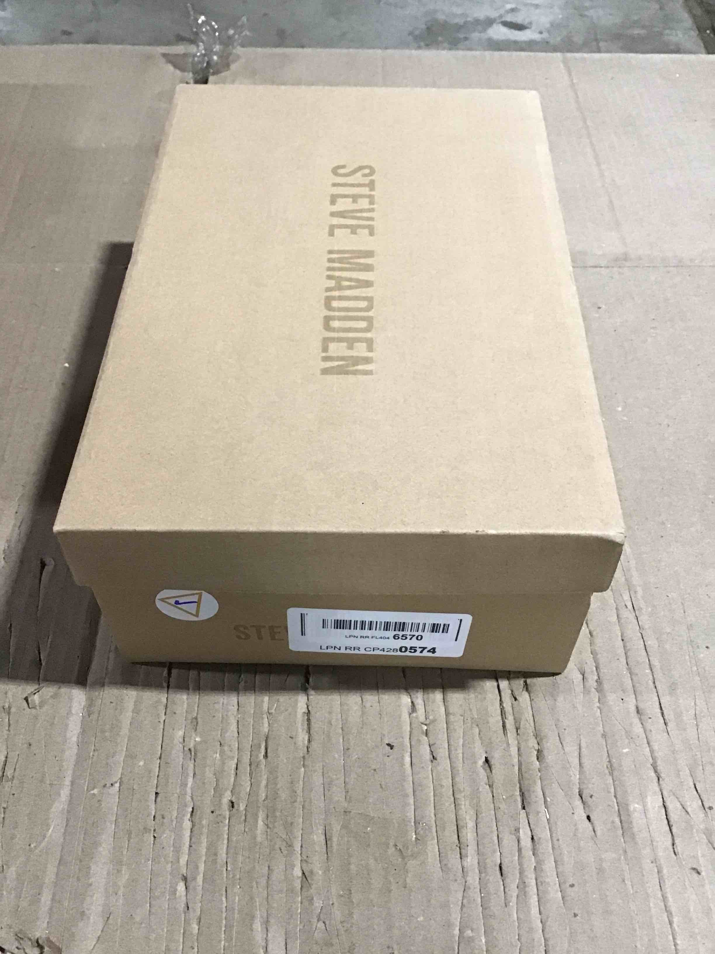 https://s3.amazonaws.com/lotting-images-prod/bidfta/RED4811892_1692646920460.jpeg
