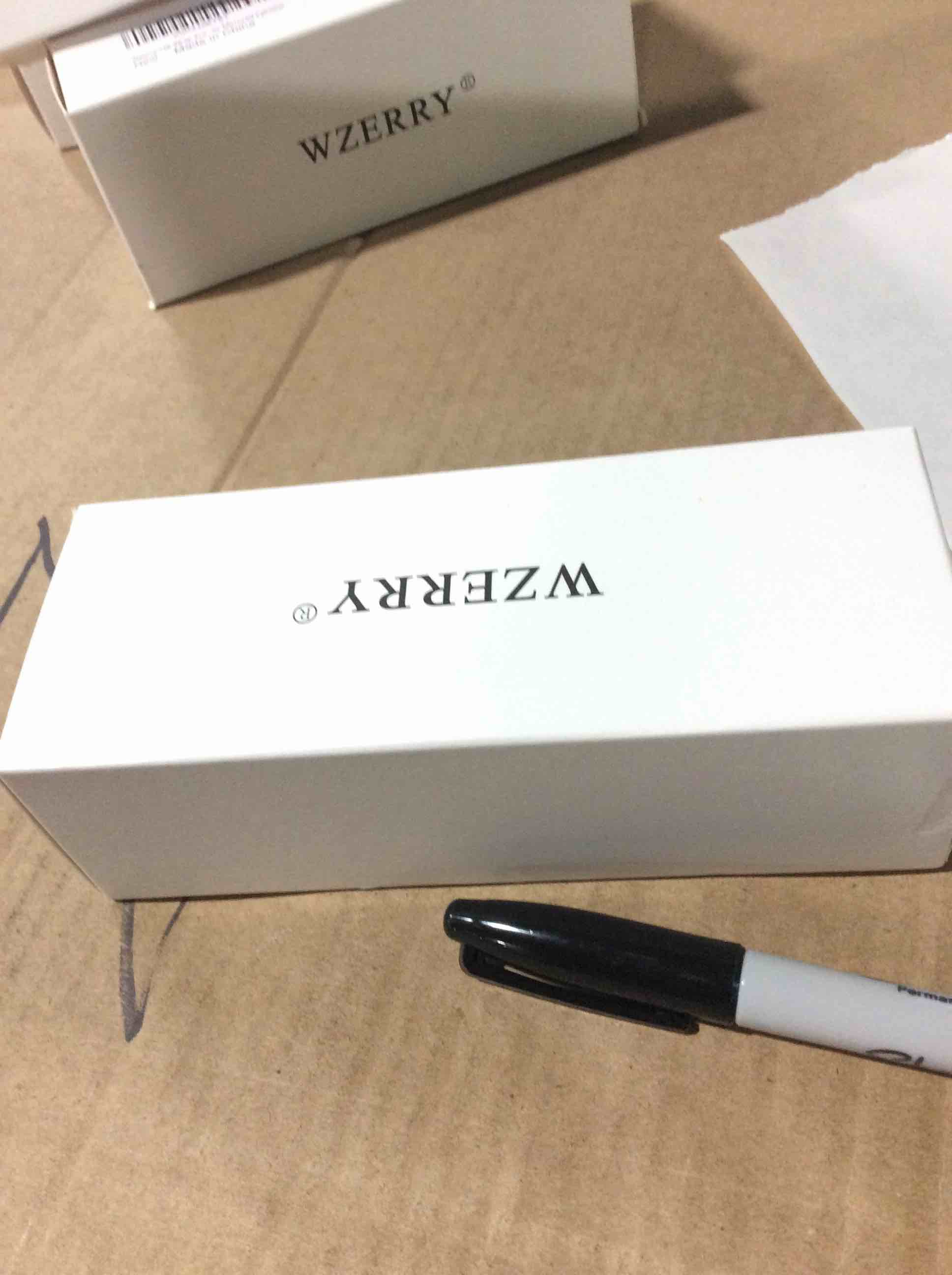 https://s3.amazonaws.com/lotting-images-prod/bidfta/RED4814989_1690381656131.jpeg