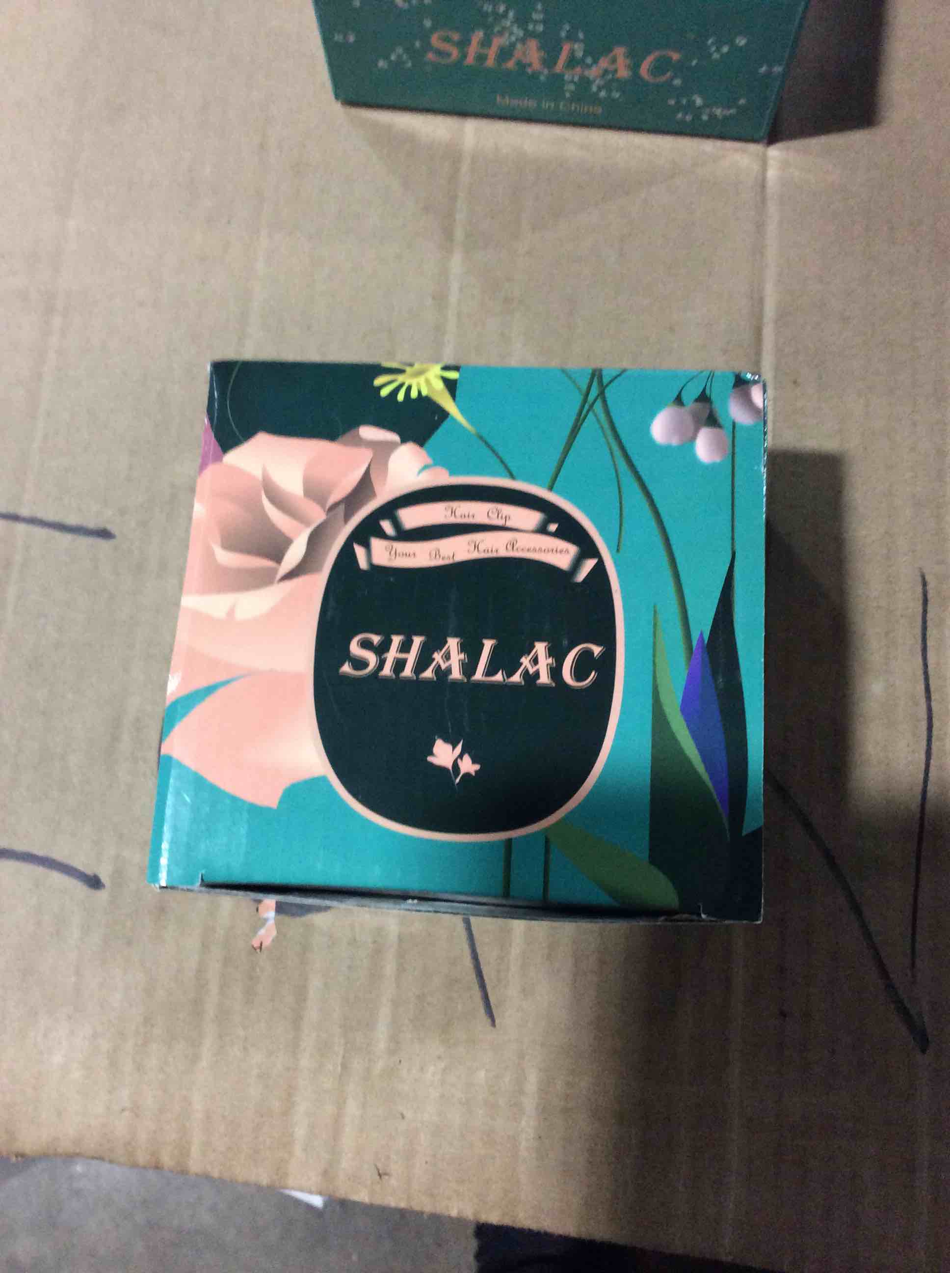 https://s3.amazonaws.com/lotting-images-prod/bidfta/RED4815037_1690390870109.jpeg