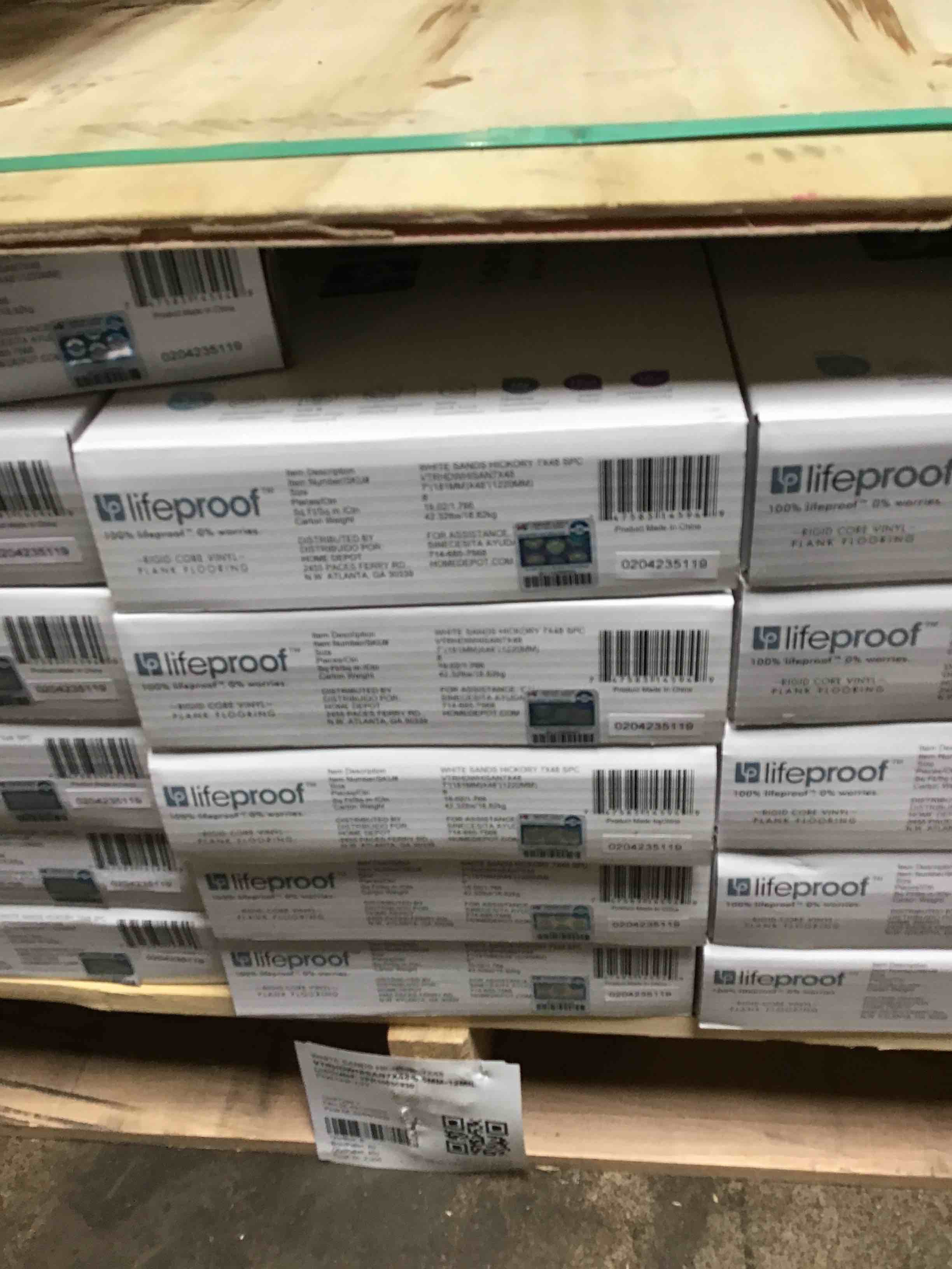 https://s3.amazonaws.com/lotting-images-prod/bidfta/RED4815787_1690919902751.jpeg