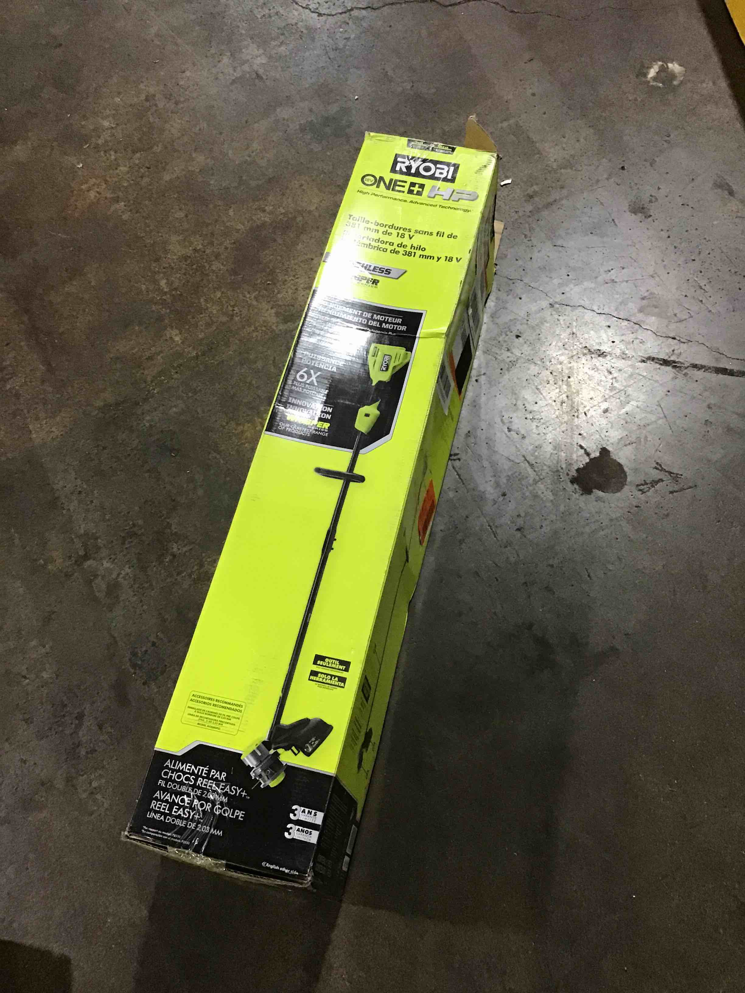 https://s3.amazonaws.com/lotting-images-prod/bidfta/RED4818643_1691081749625.jpeg