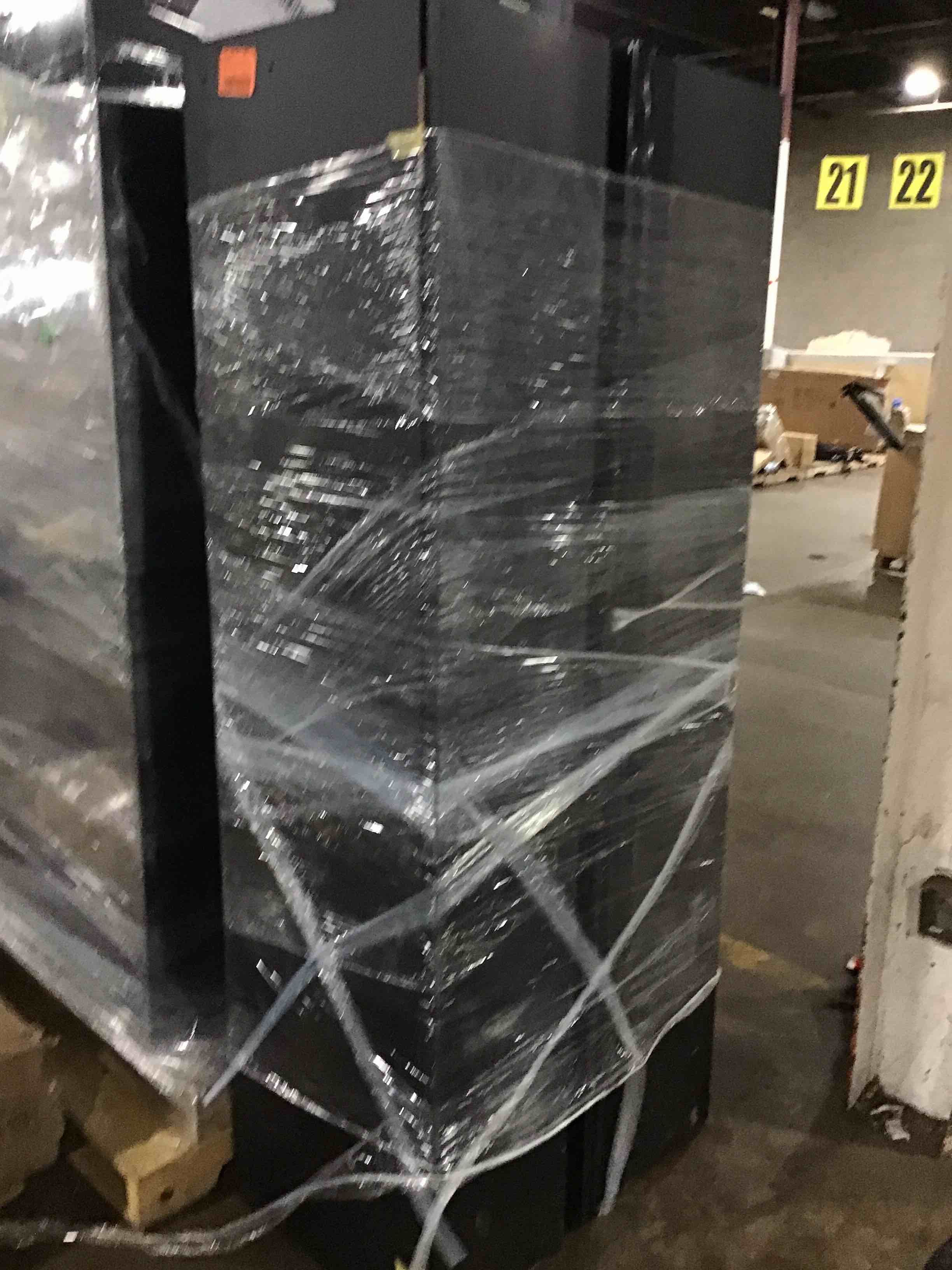 https://s3.amazonaws.com/lotting-images-prod/bidfta/RED4818748_1691161462255.jpeg