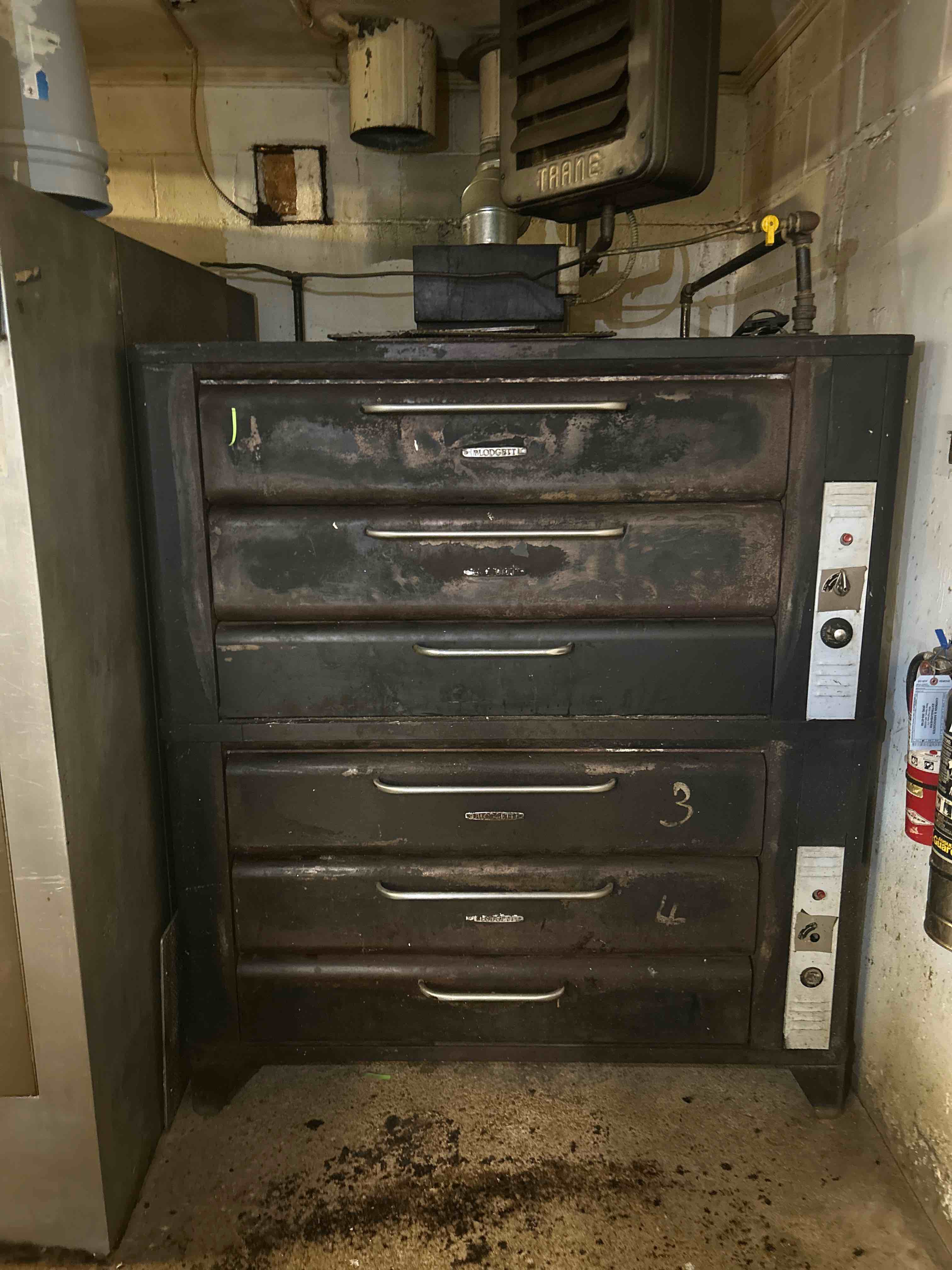  BLODGETT DOUBLE STACK DUAL DECK NATURAL GAS BAKING OVENS
