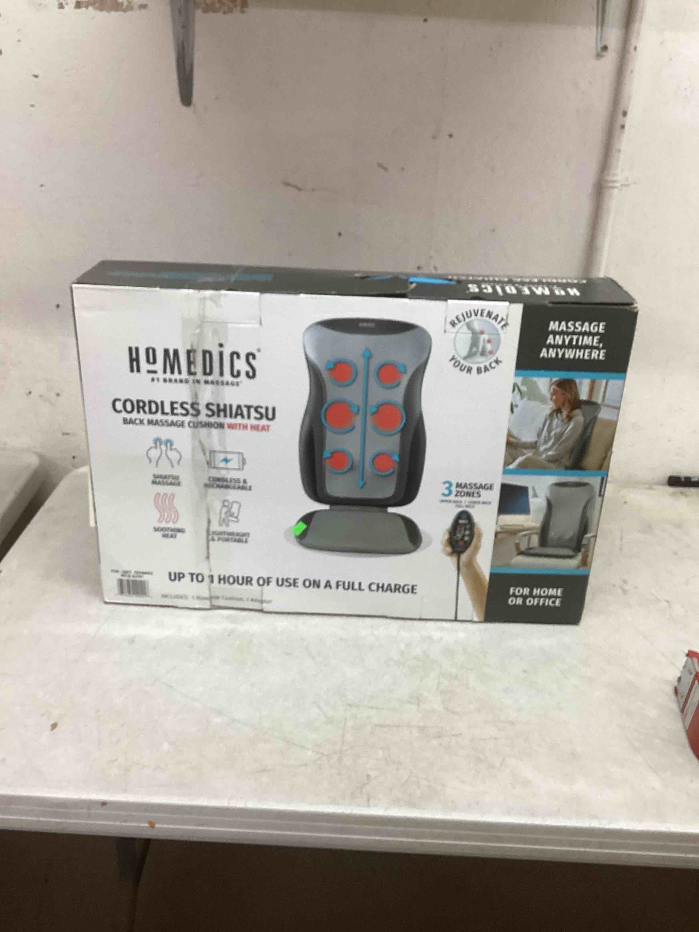 https://s3.amazonaws.com/lotting-images-prod/bidfta/RED4831976_1687295408880.jpeg