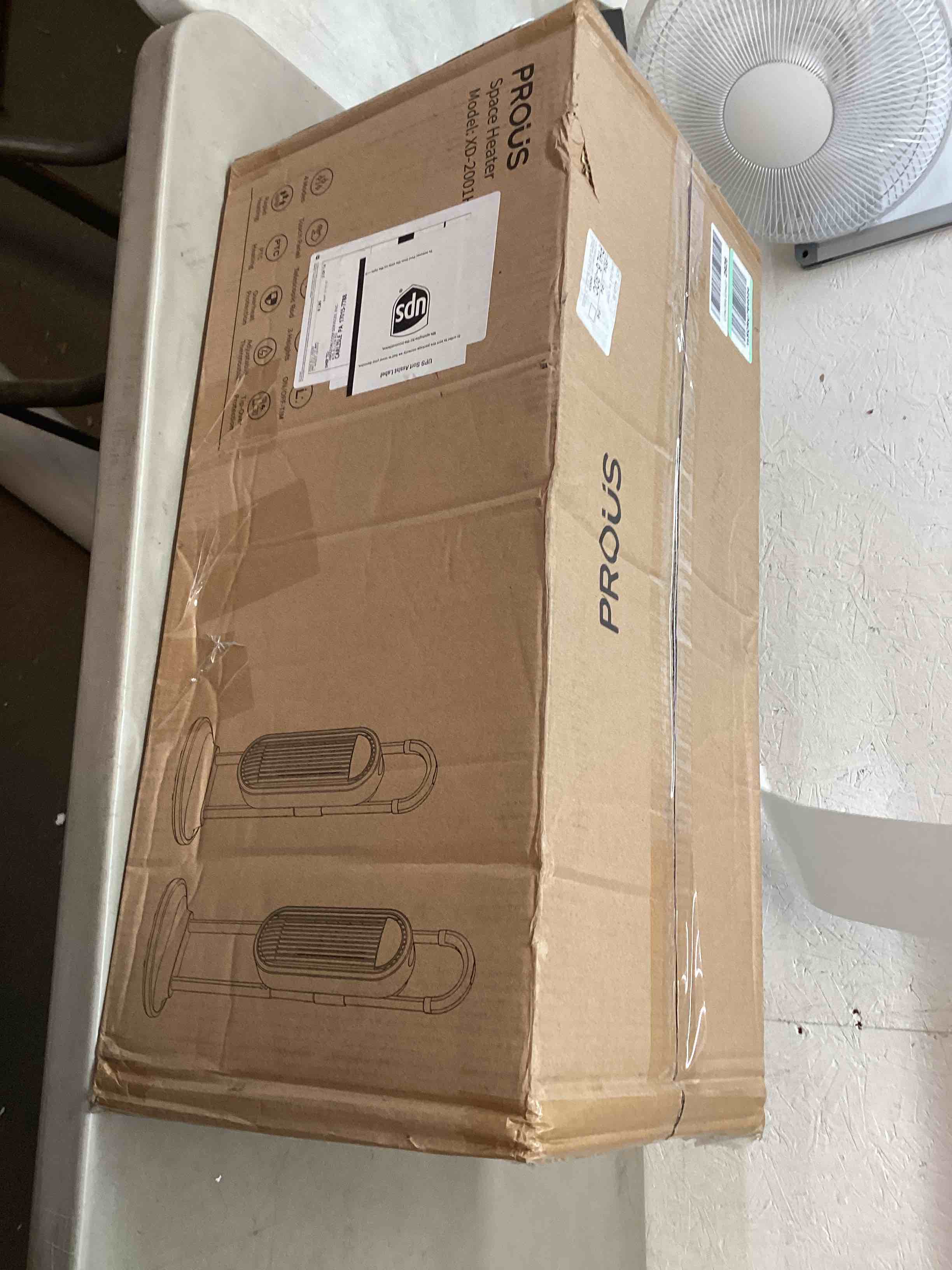 https://s3.amazonaws.com/lotting-images-prod/bidfta/RED4833349_1693677870754.jpeg