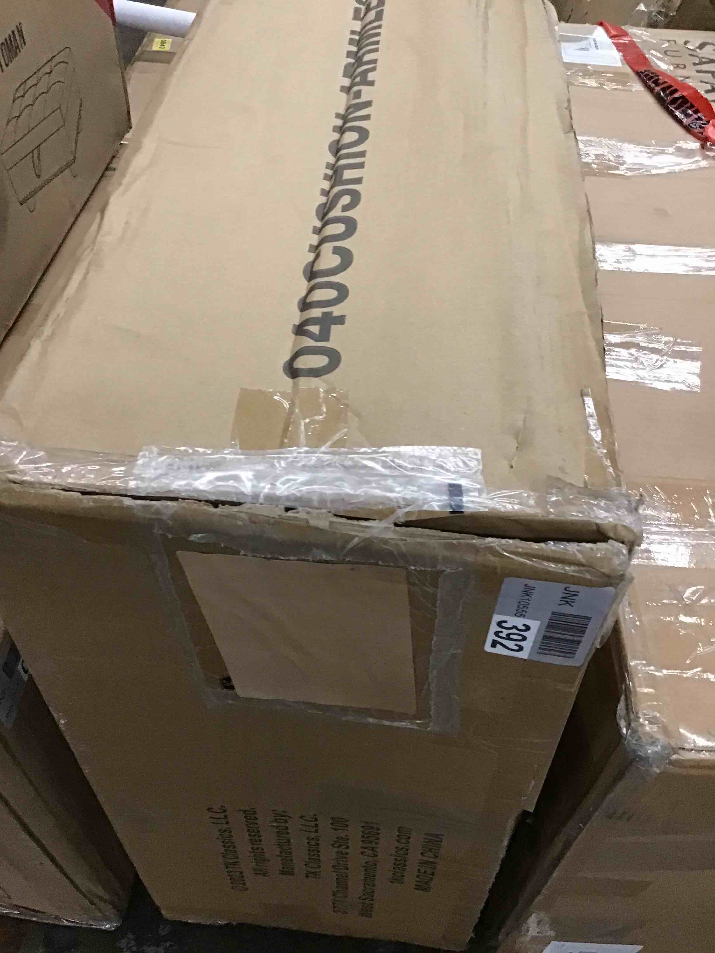 https://s3.amazonaws.com/lotting-images-prod/bidfta/RED4843554_1692724551812.jpeg