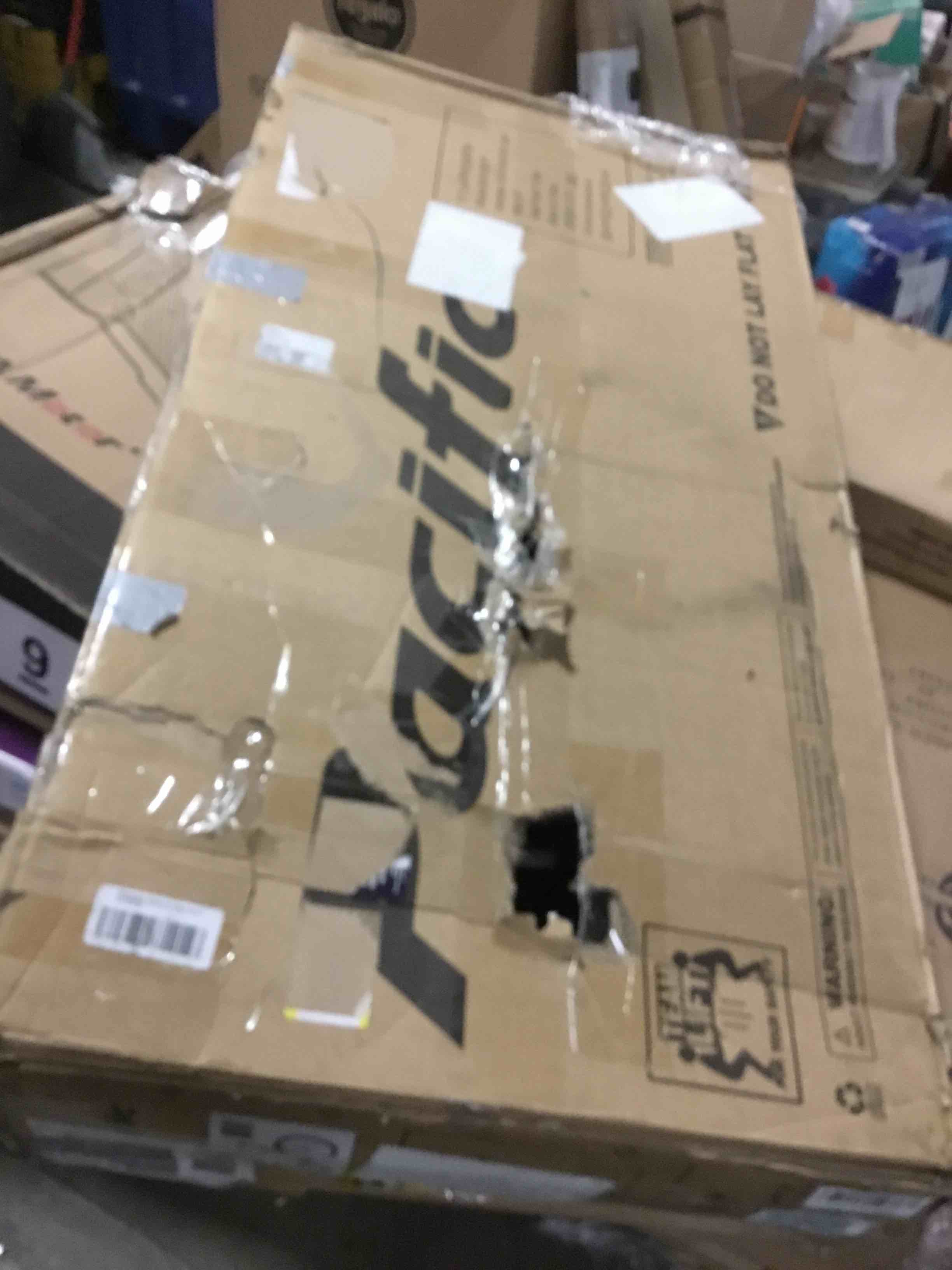 https://s3.amazonaws.com/lotting-images-prod/bidfta/RED4847450_1682682127970.jpeg