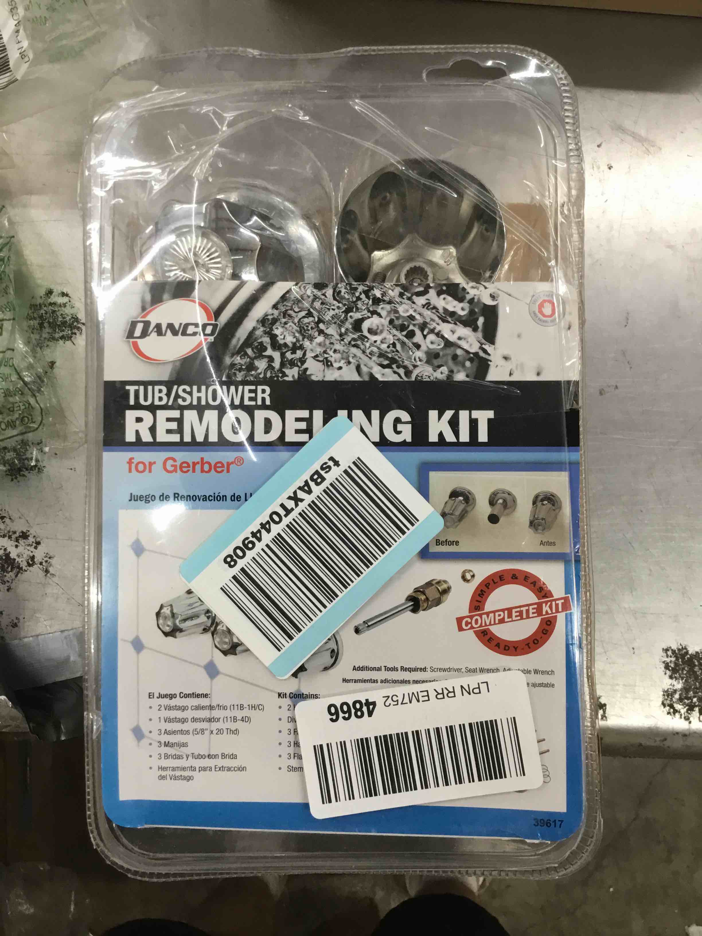 https://s3.amazonaws.com/lotting-images-prod/bidfta/RED4862196_1696362228645.jpeg