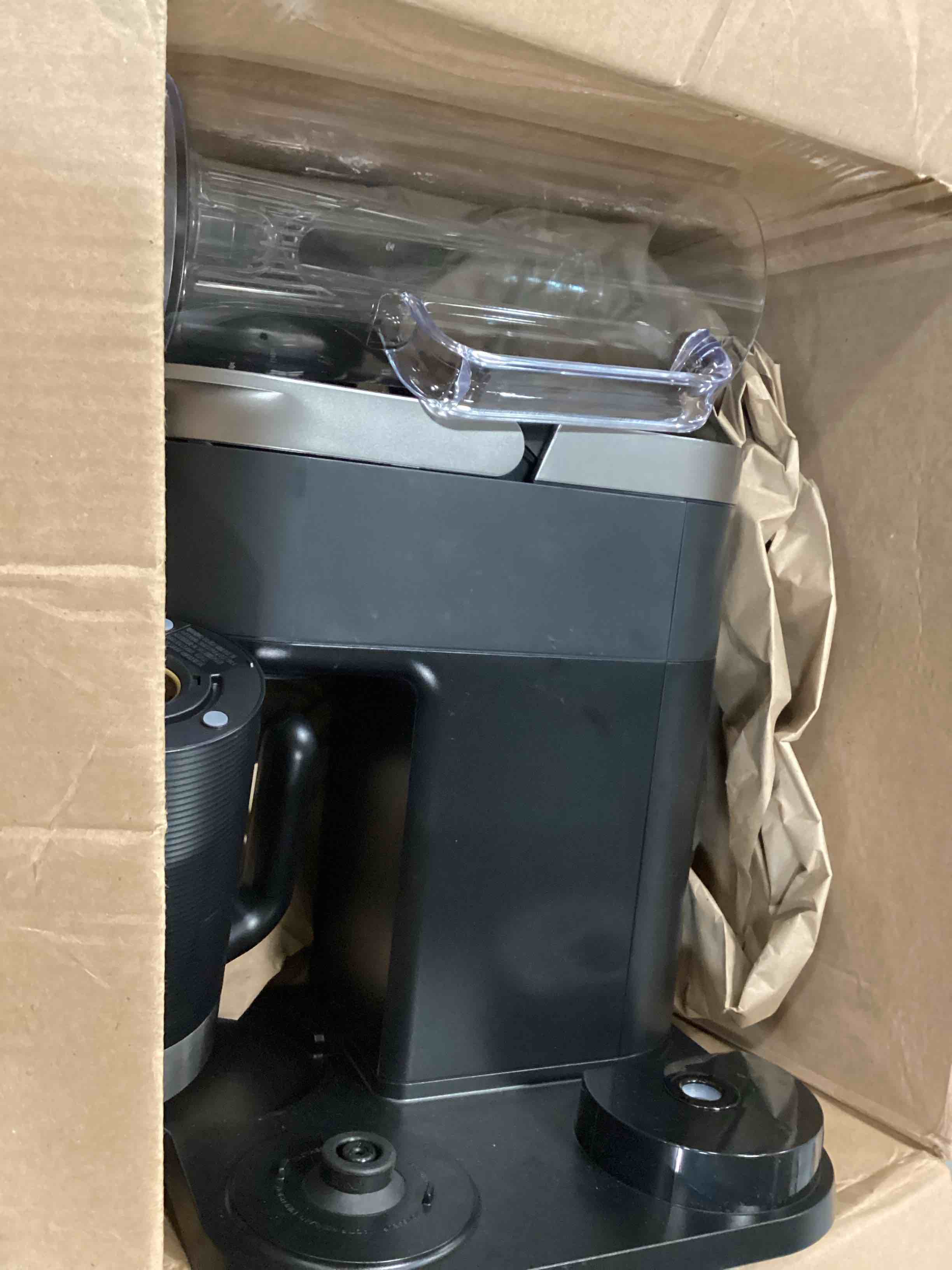 https://s3.amazonaws.com/lotting-images-prod/bidfta/RED4864020_1721104683392.jpeg