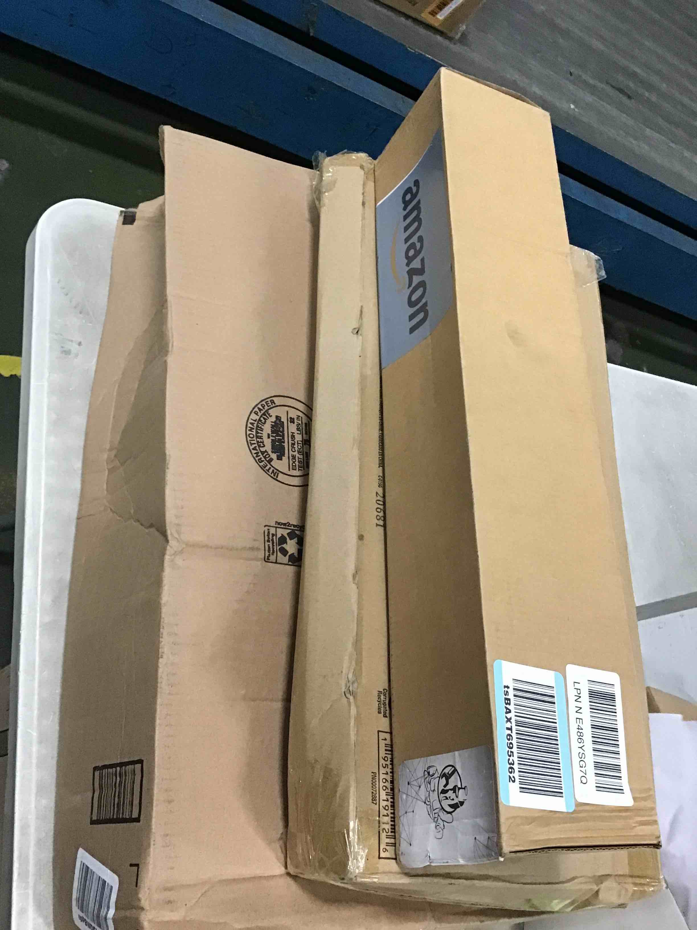 https://s3.amazonaws.com/lotting-images-prod/bidfta/RED4864154_1721191060553.jpeg