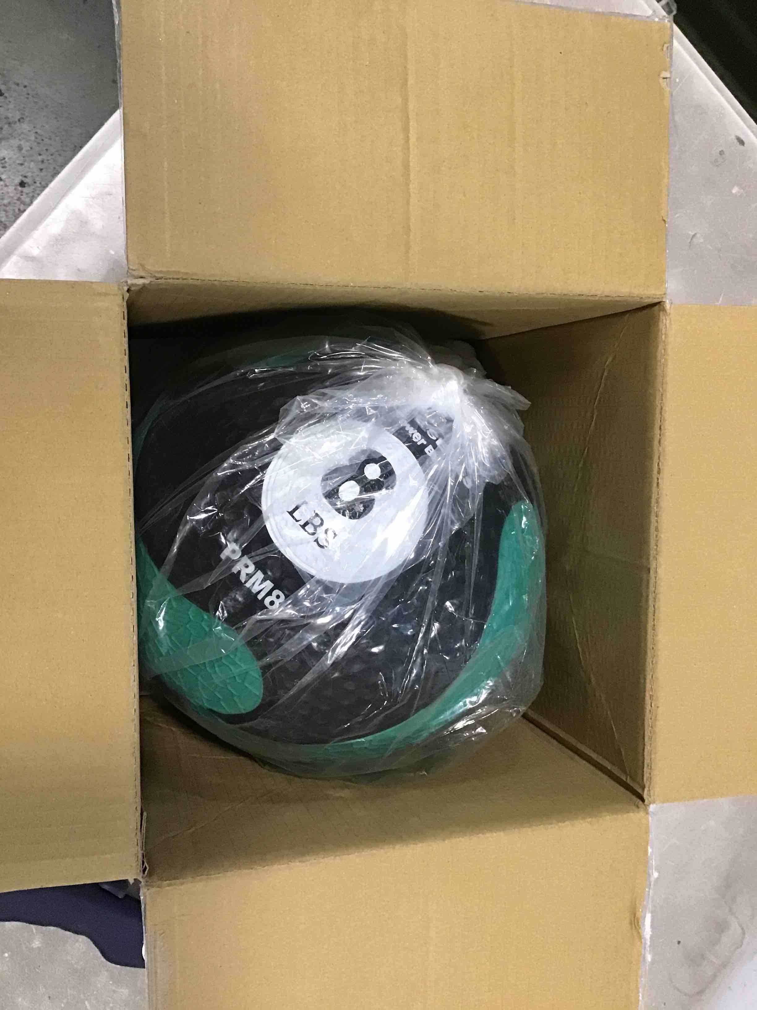 https://s3.amazonaws.com/lotting-images-prod/bidfta/RED4864181_1721252336847.jpeg