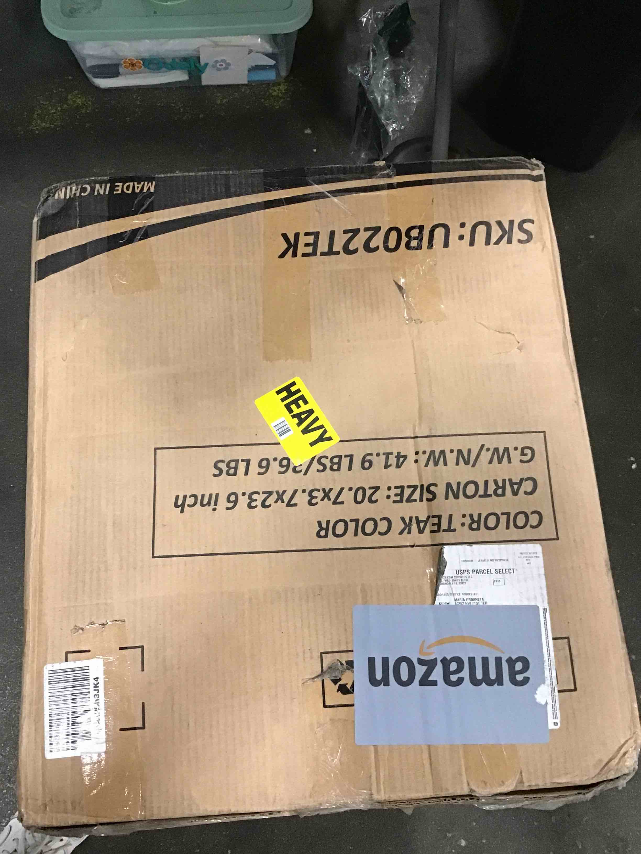 https://s3.amazonaws.com/lotting-images-prod/bidfta/RED4864341_1721345771235.jpeg