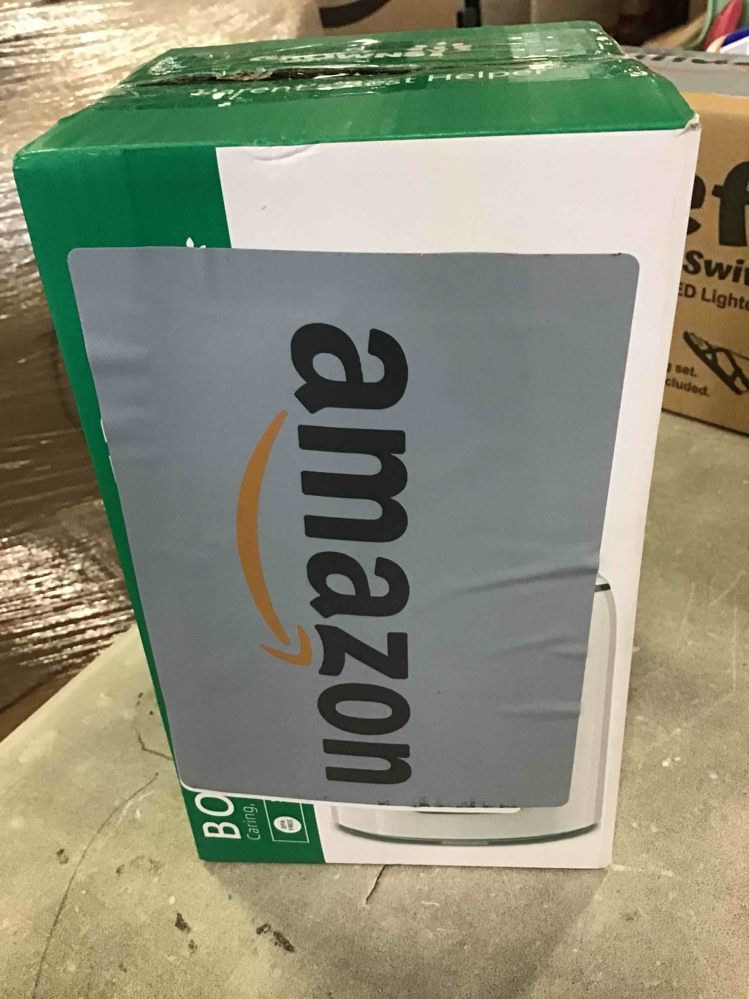 https://s3.amazonaws.com/lotting-images-prod/bidfta/RED4865179_1721931565579.jpeg