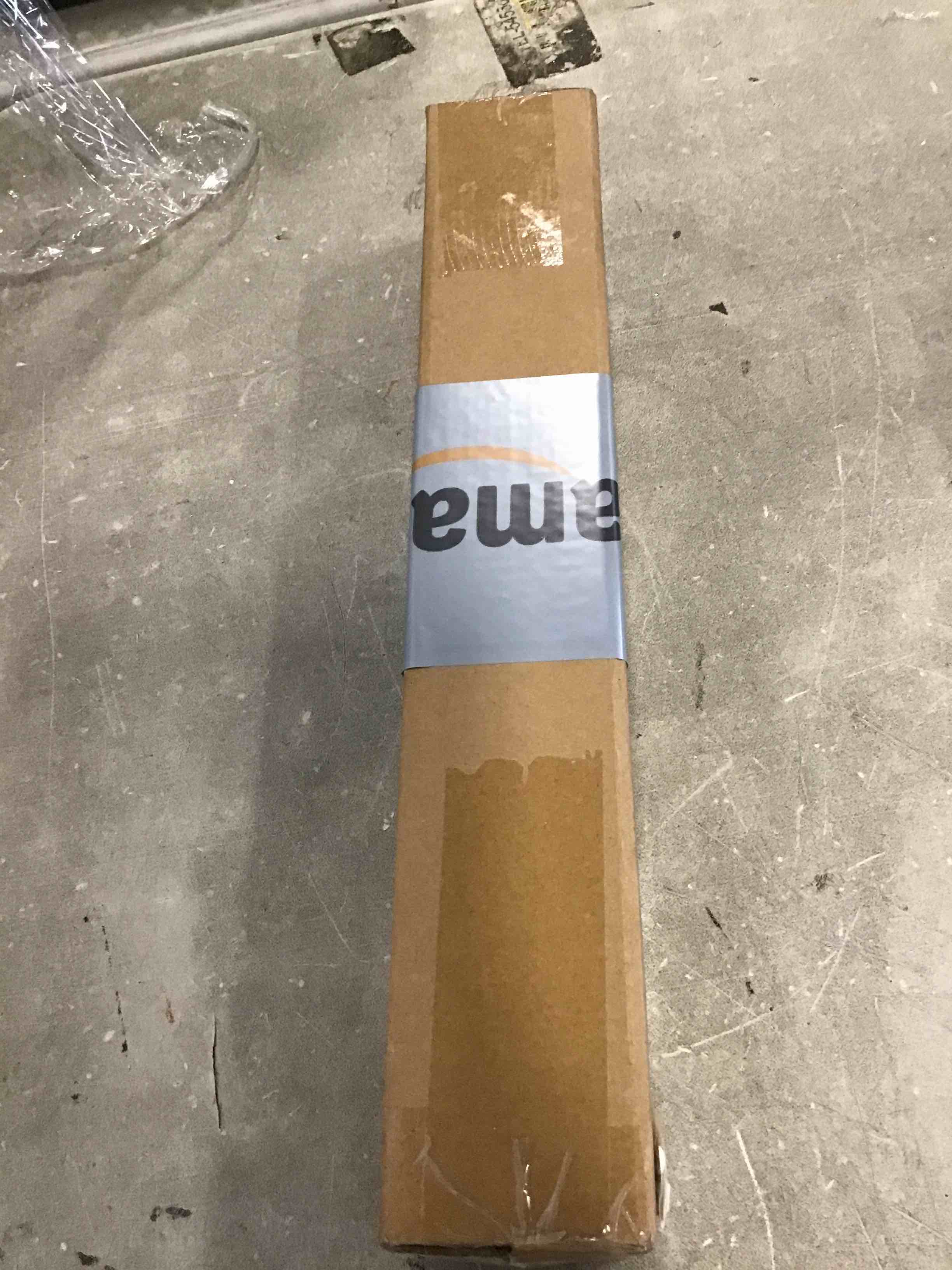 https://s3.amazonaws.com/lotting-images-prod/bidfta/RED4865409_1722009346717.jpeg