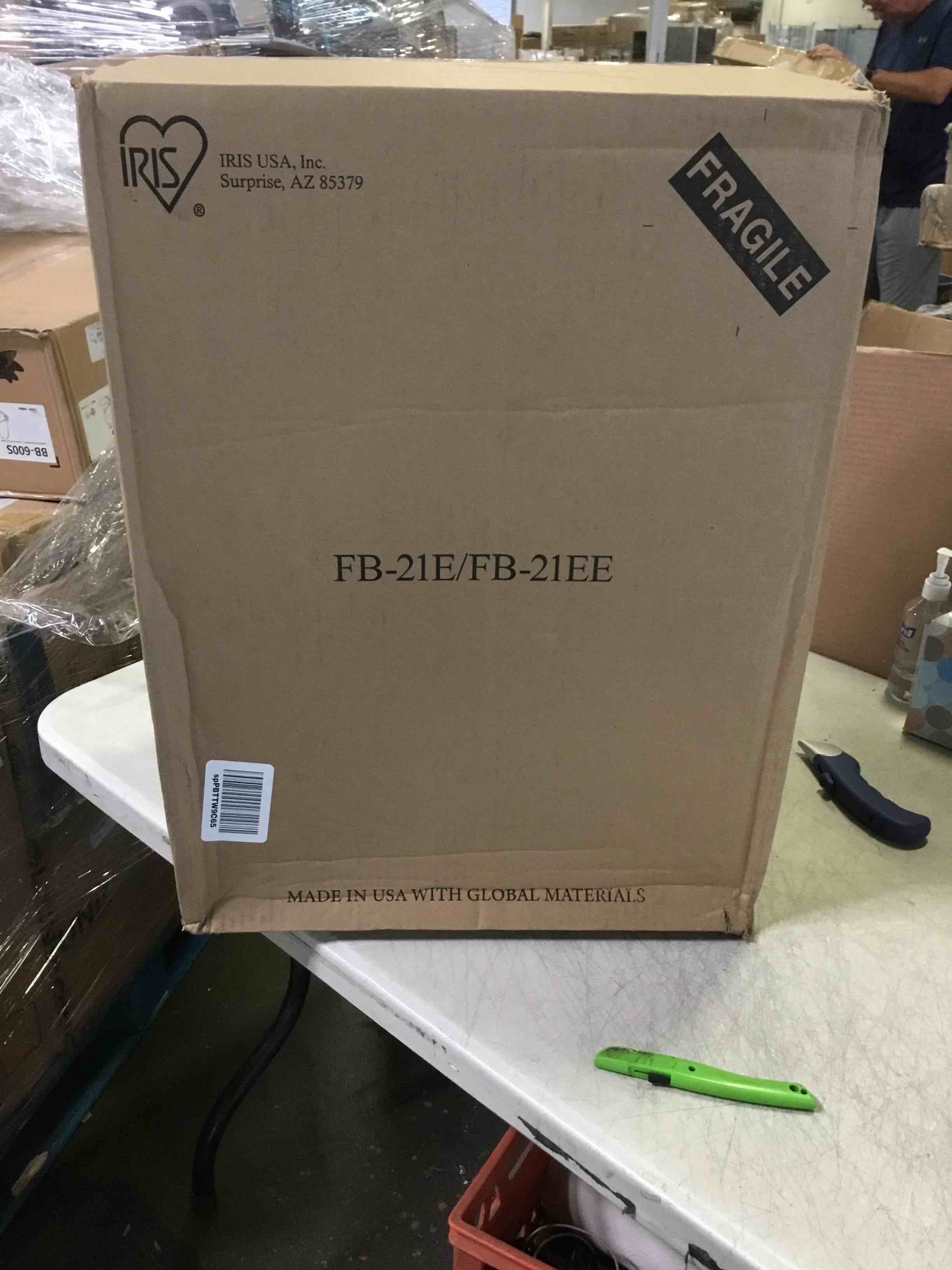 https://s3.amazonaws.com/lotting-images-prod/bidfta/RED4882597_1685028106287.jpeg