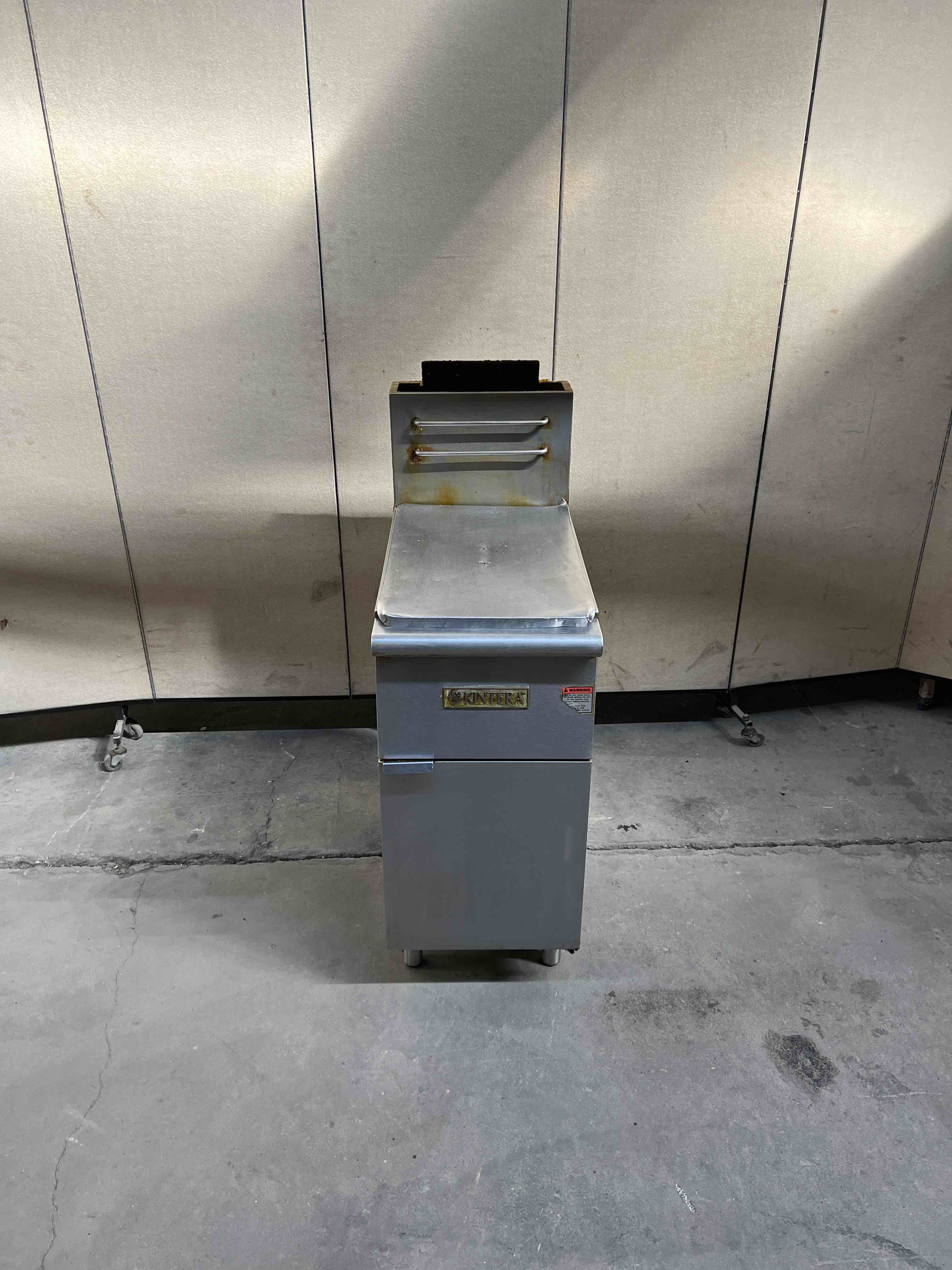 2019 KINTERA 40 LB NATURAL GAS DEEP FRYER 