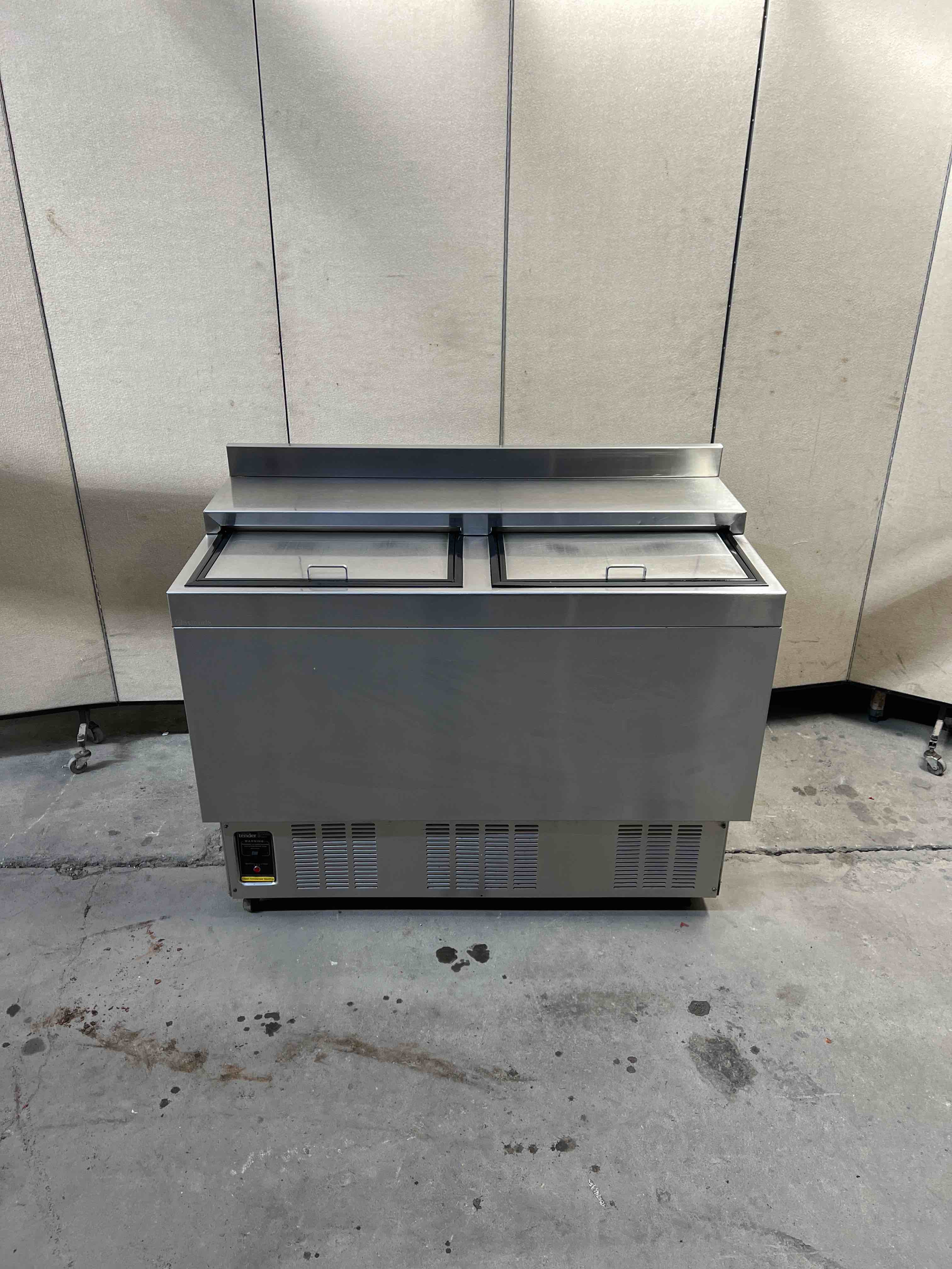 GLASTENDER 48 INCH STAINLESS STEEL BACK BAR GLASS CHILLER ON CASTERS