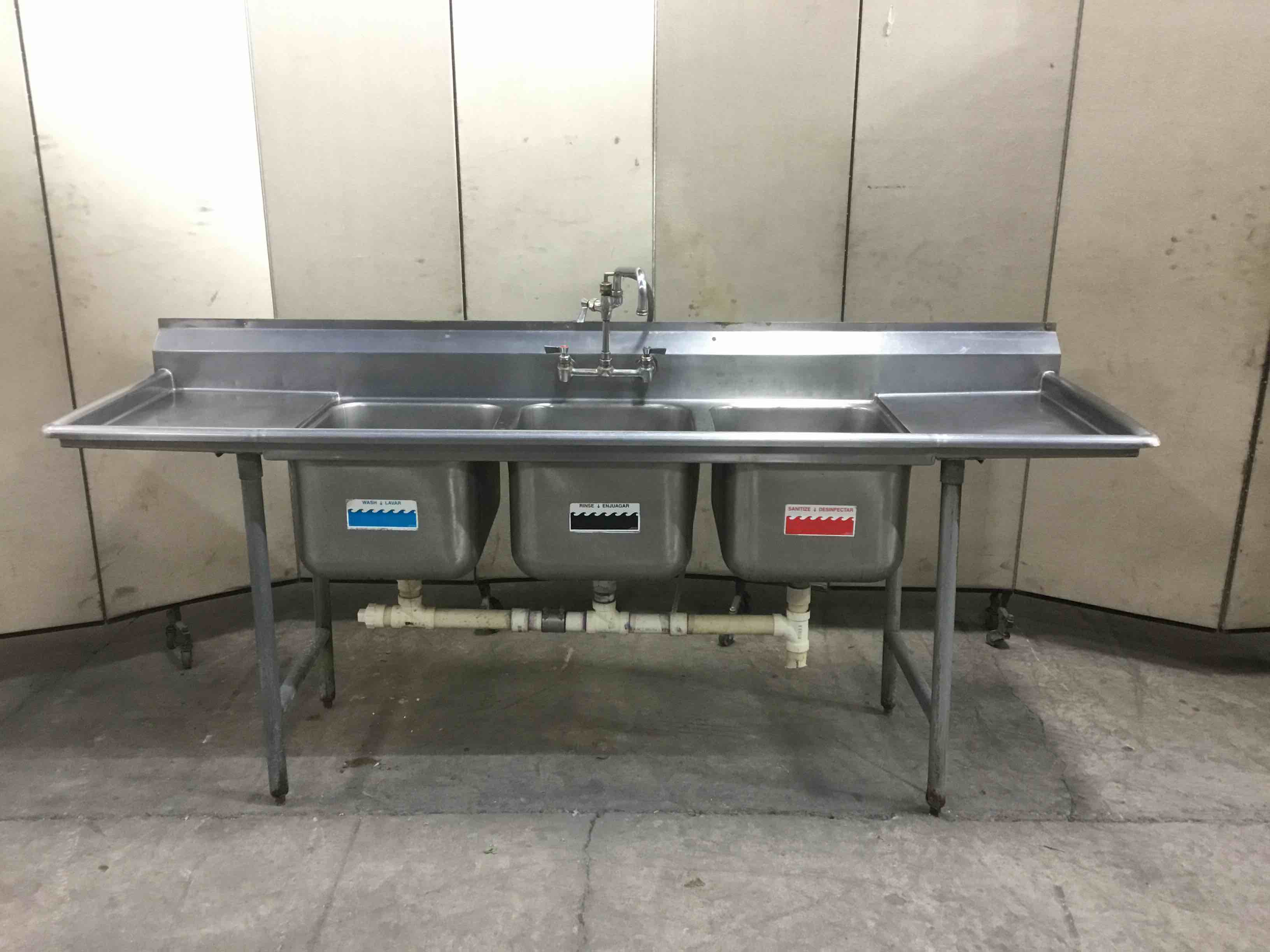 90 INCH STAINLESS STEEL 3 COMPARTMENT DISH SINK 