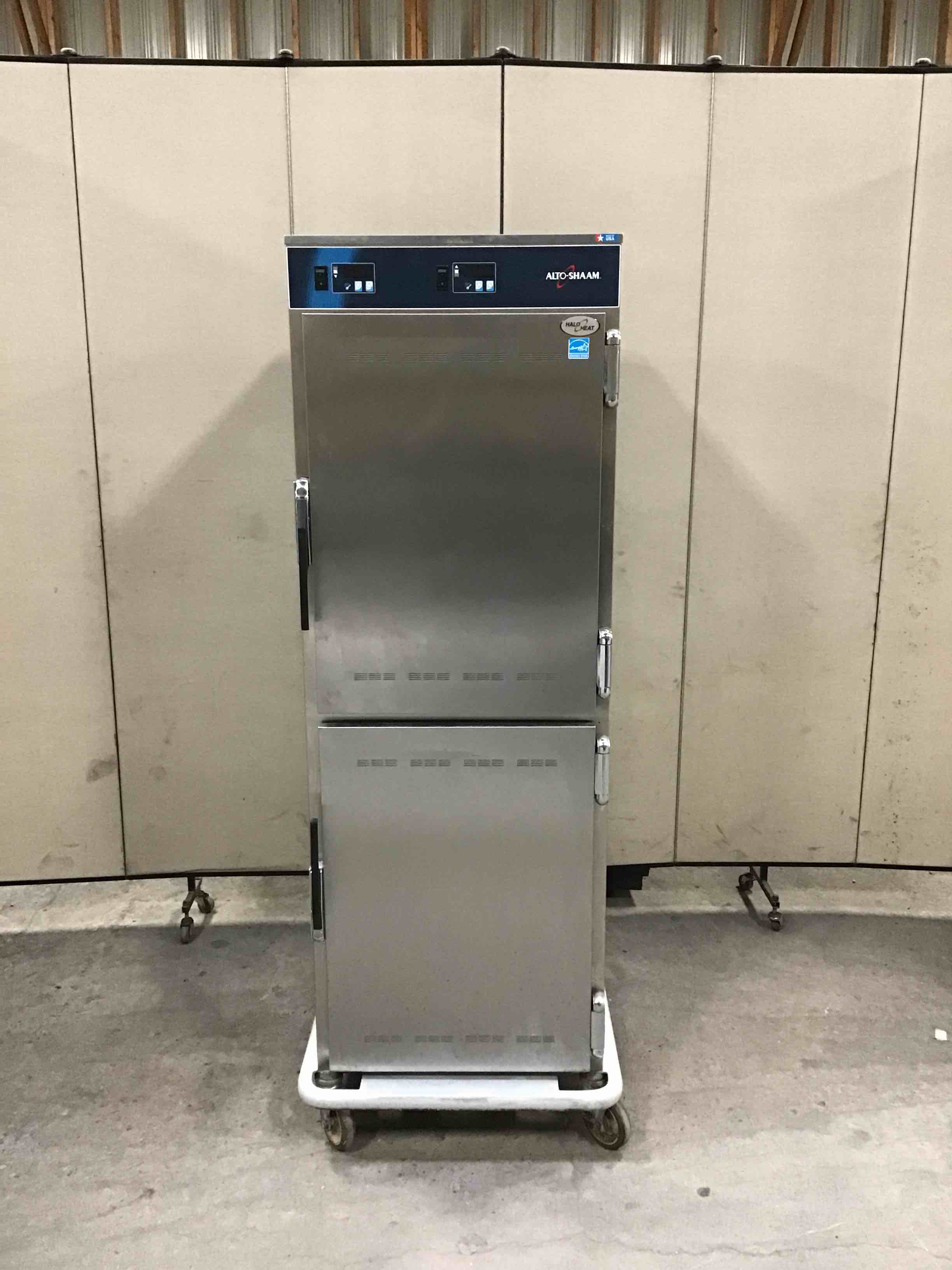 ALTO-SHAAM FULL HEIGHT STAINLESS STEEL HEATED HOLDING CABINET ON CASTERS