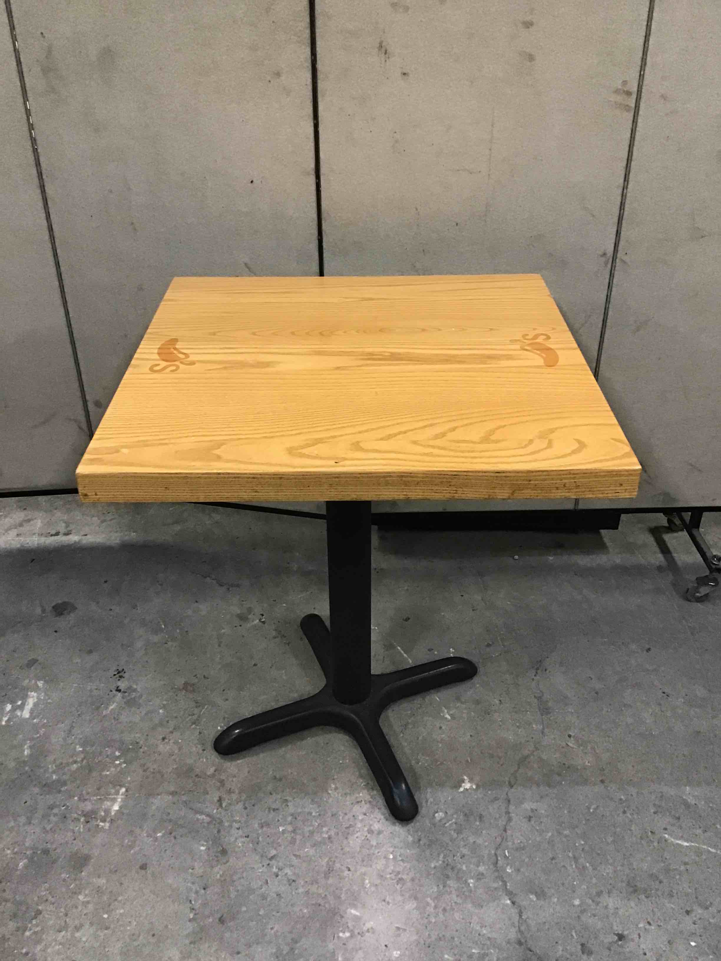 26 X 26 WOOD DINING ROOM TABLE 