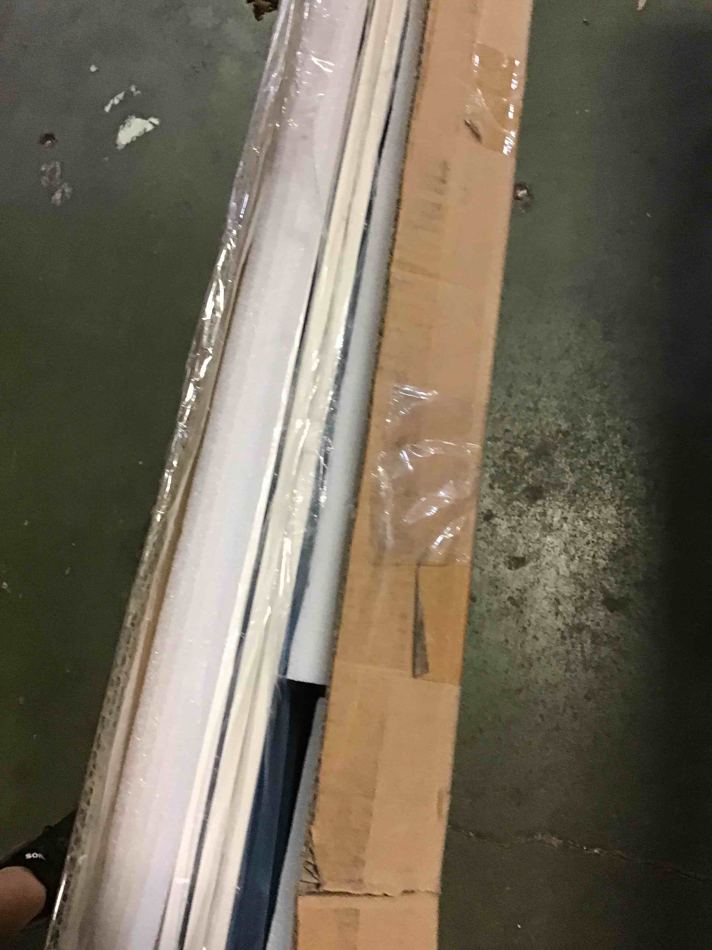 https://s3.amazonaws.com/lotting-images-prod/bidfta/RED4916807_1683819648581.jpeg