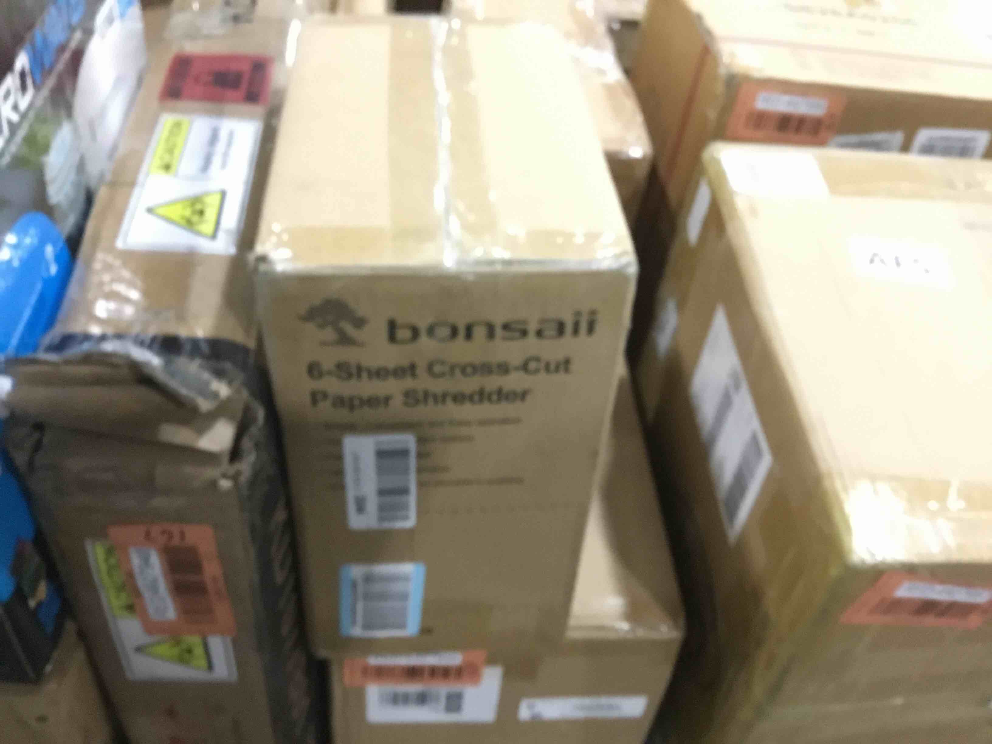 https://s3.amazonaws.com/lotting-images-prod/bidfta/RED4927986_1706290299694.jpeg