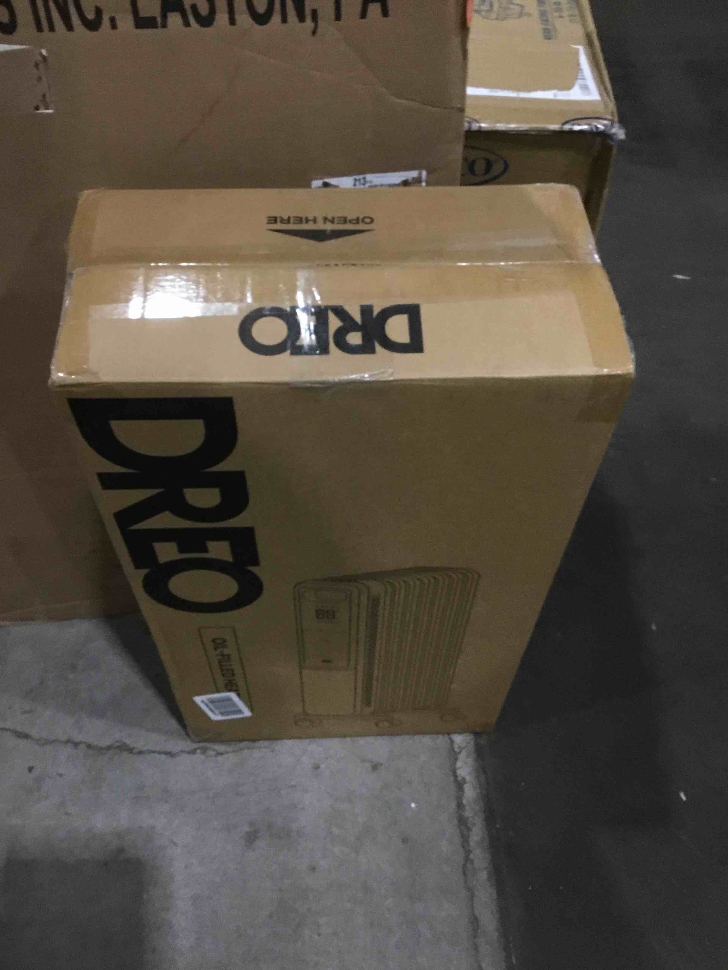 https://s3.amazonaws.com/lotting-images-prod/bidfta/RED4927989_1706290728635.jpeg
